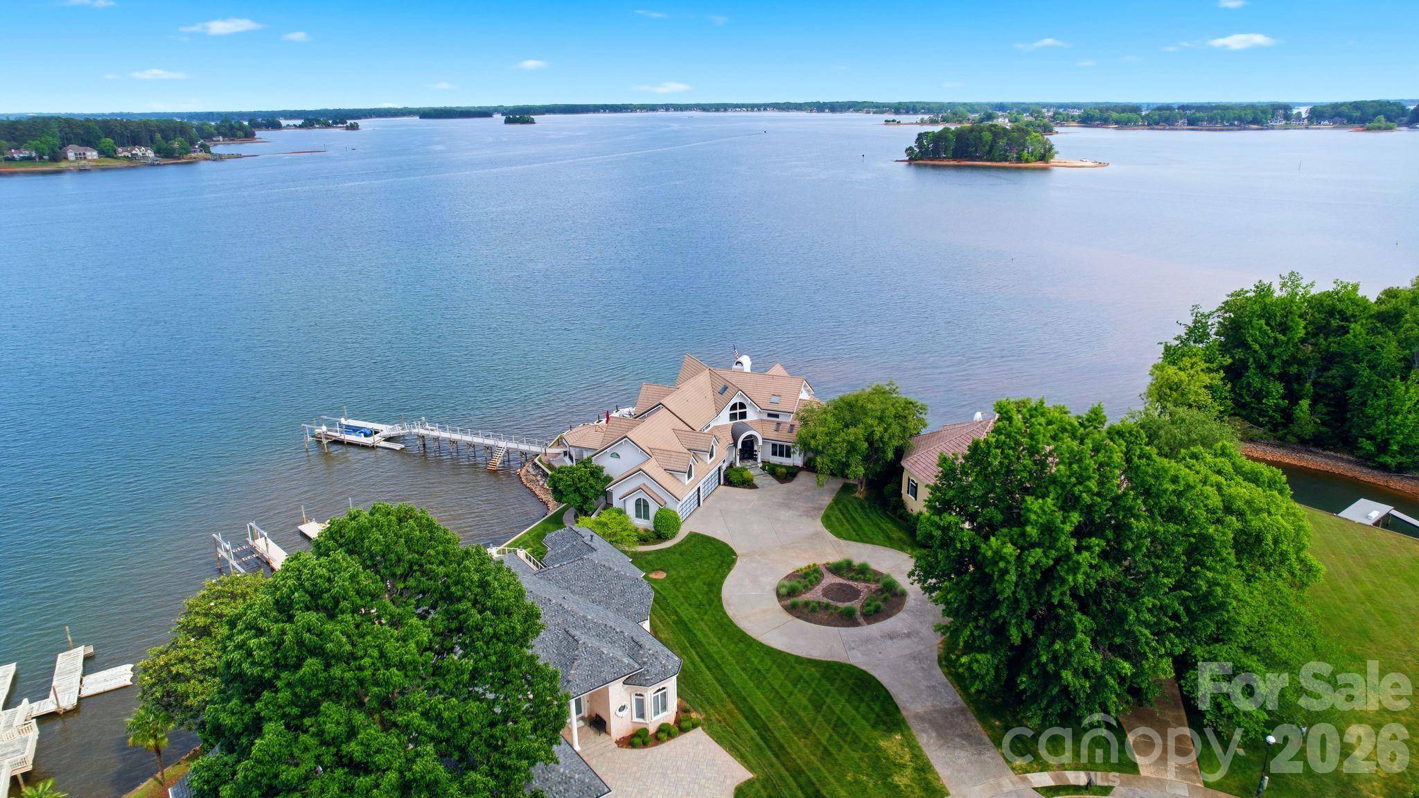 3386 Governors Island DR, Denver, NC 28037