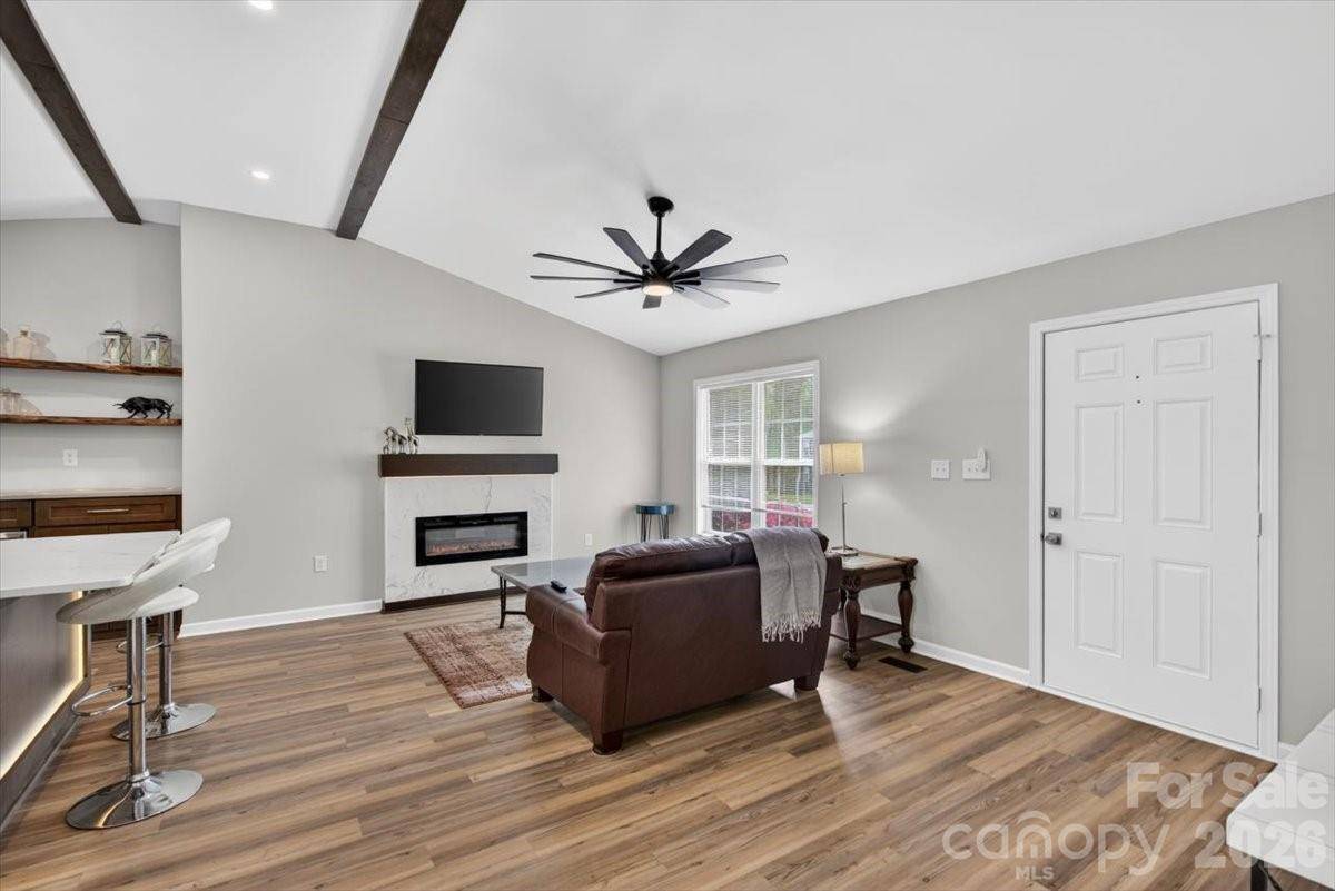 4563 Brave AVE, Maiden, NC 28650