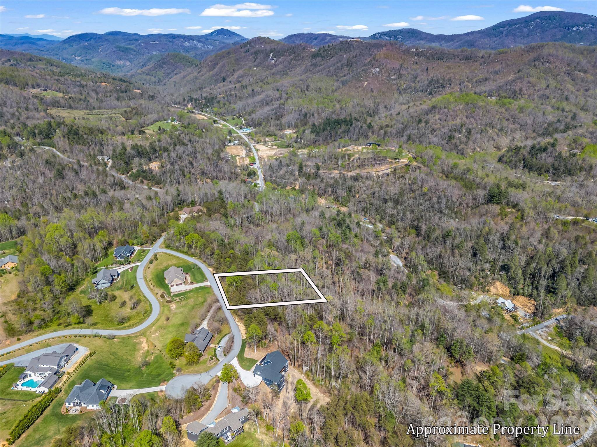 83 Sunny Morning CT, Hendersonville, NC 28792