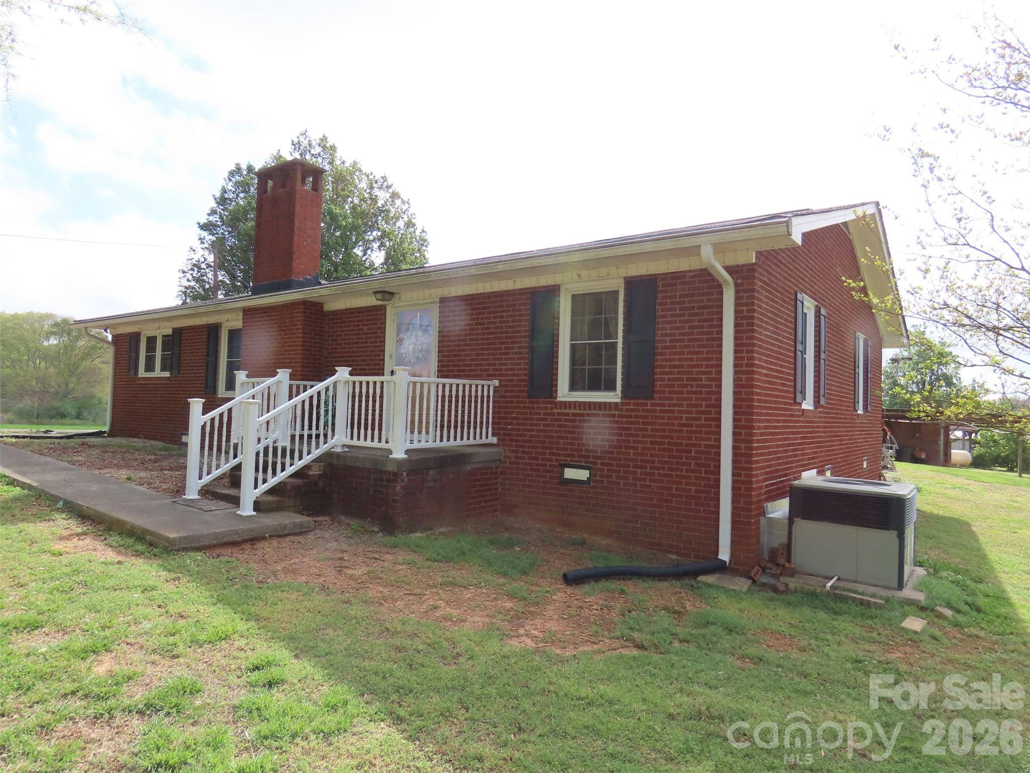 2724 Lucy Short Cut RD, Marshville, NC 28103