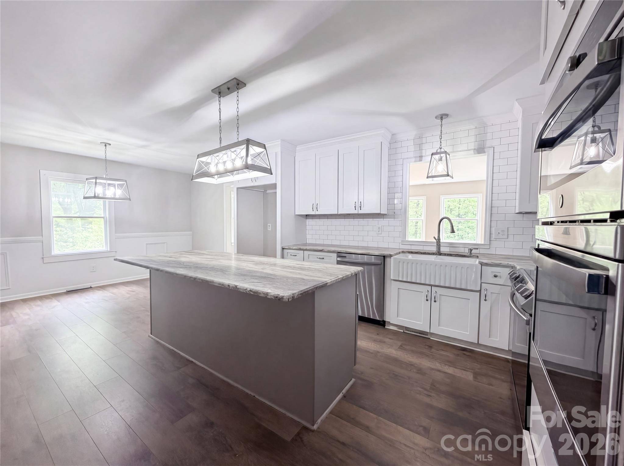 706 Crescent DR, Cherryville, NC 28021