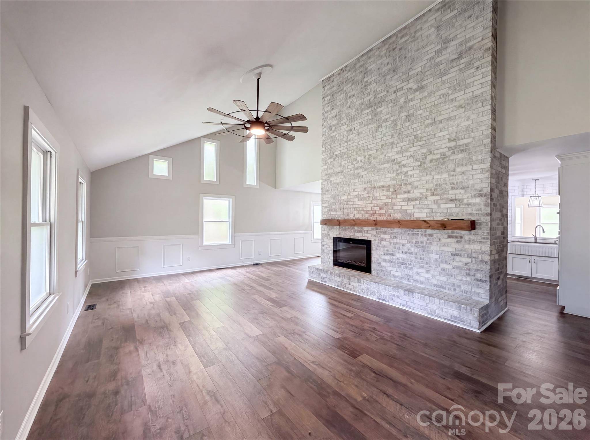 706 Crescent DR, Cherryville, NC 28021