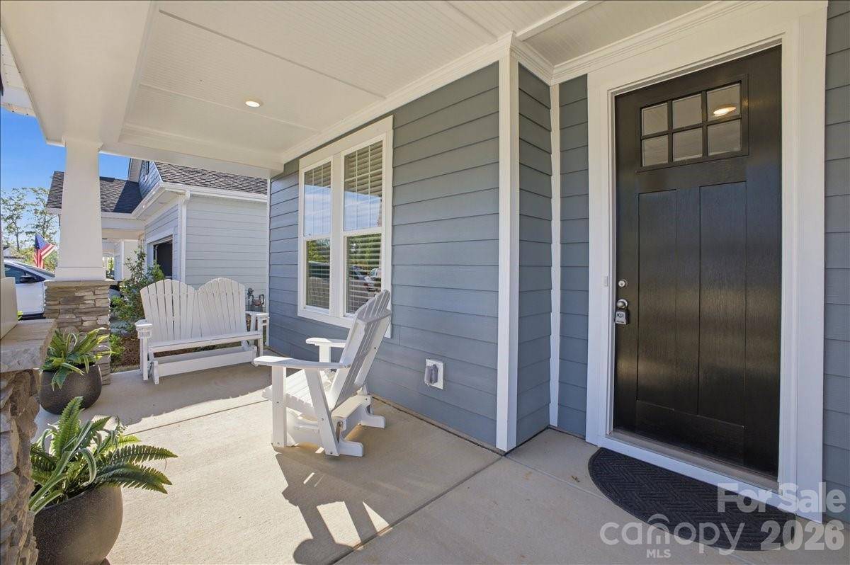 602 Banter LN, Cramerton, NC 28032
