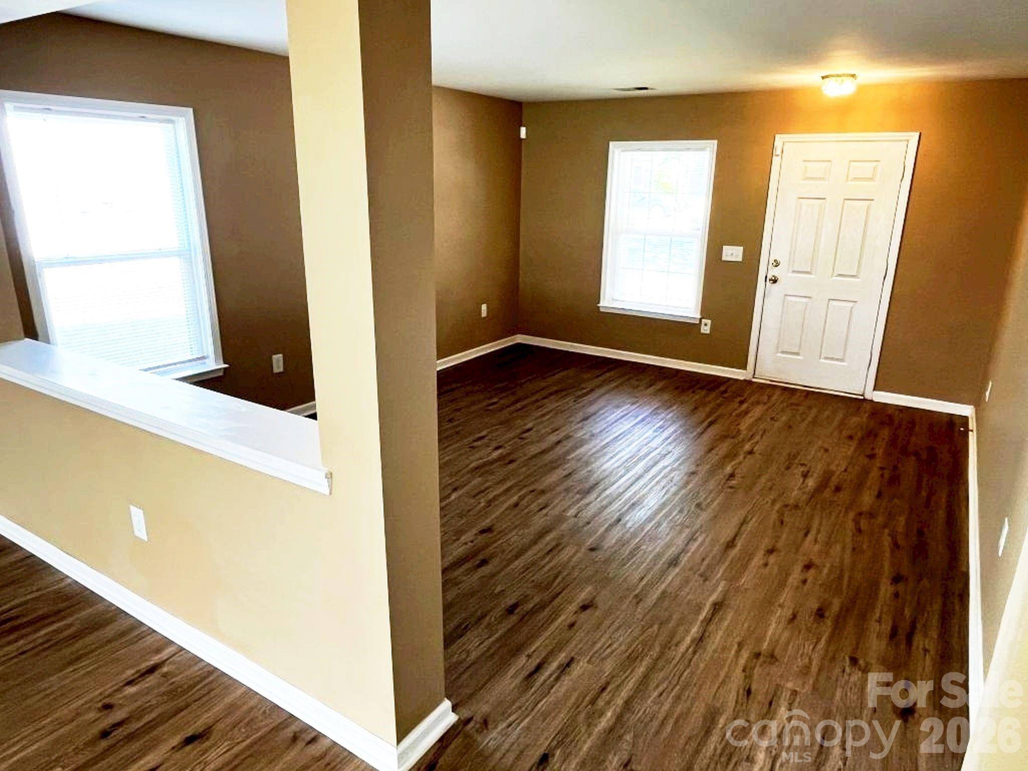 14043 Pinyon Pine LN, Charlotte, NC 28215