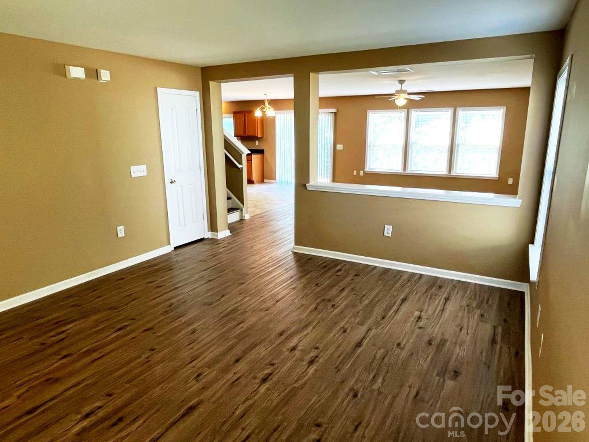 14043 Pinyon Pine LN, Charlotte, NC 28215