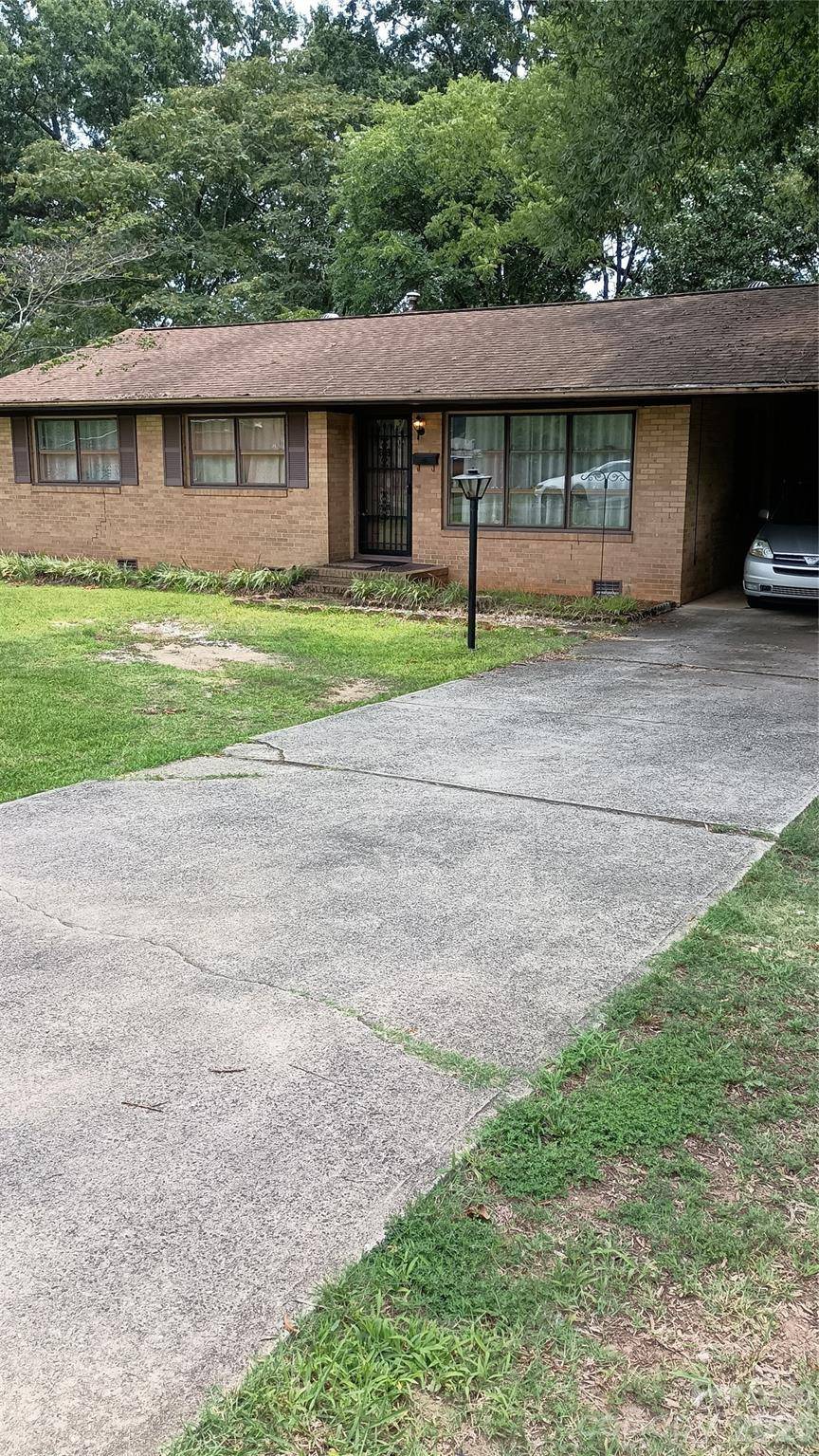 419 S Church ST, Lowell, NC 28098