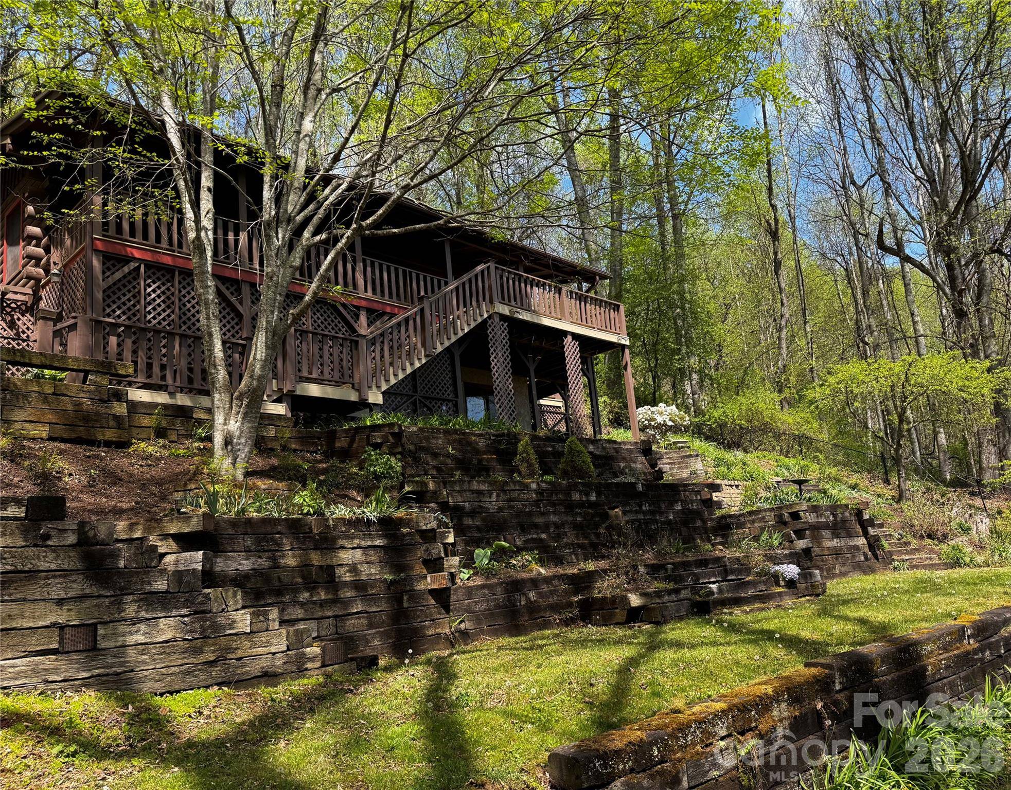 1618 Walnut Creek RD, Waynesville, NC 28786