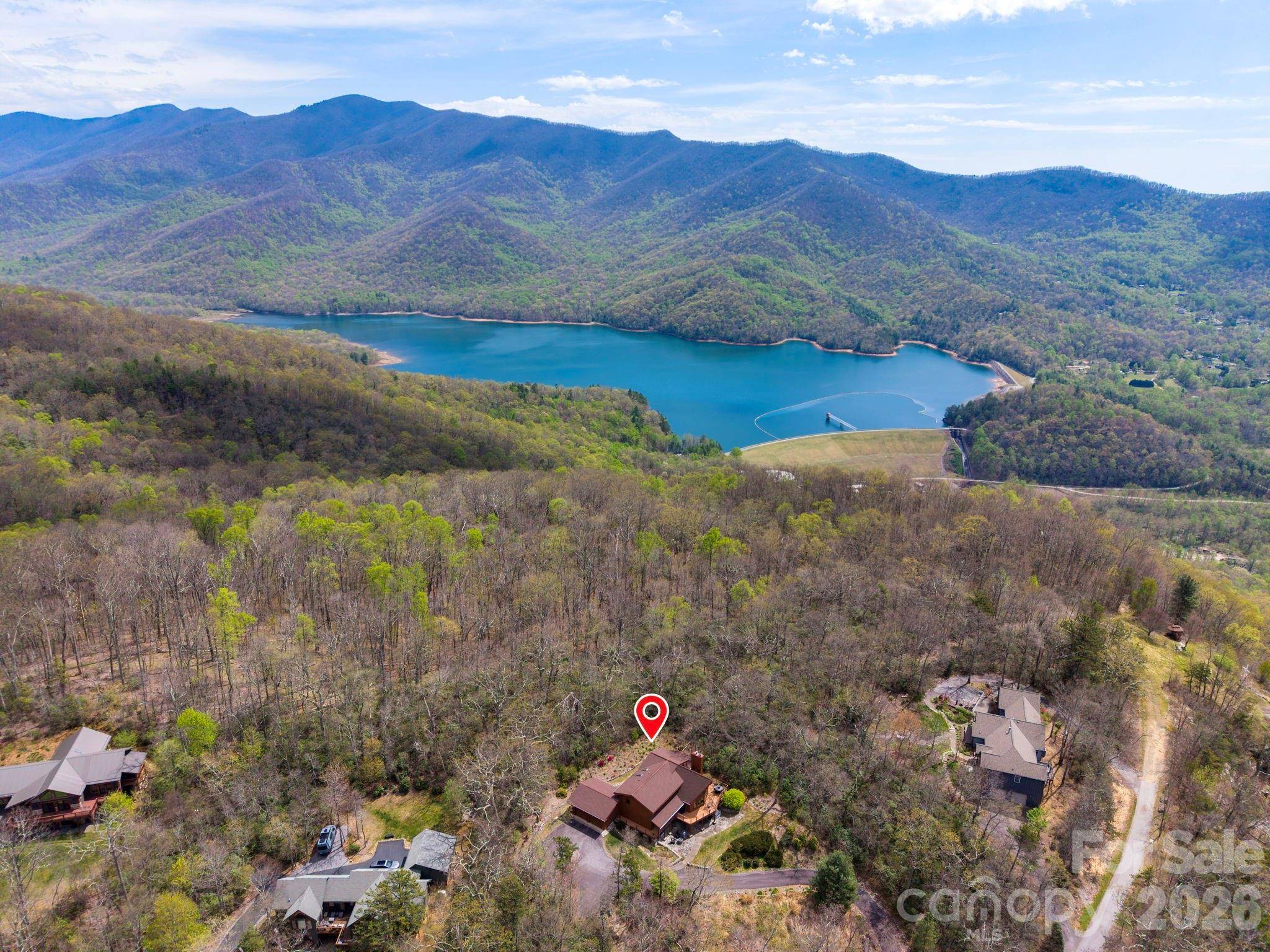6 Orchard Knob LN, Black Mountain, NC 28711