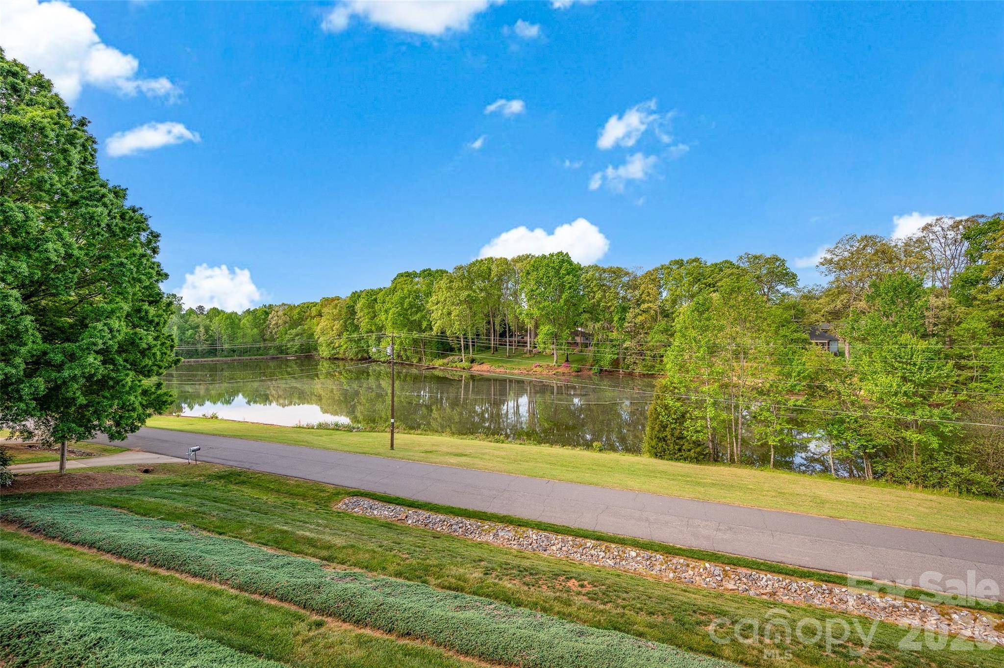 443 W Gleneagles RD, Statesville, NC 28625