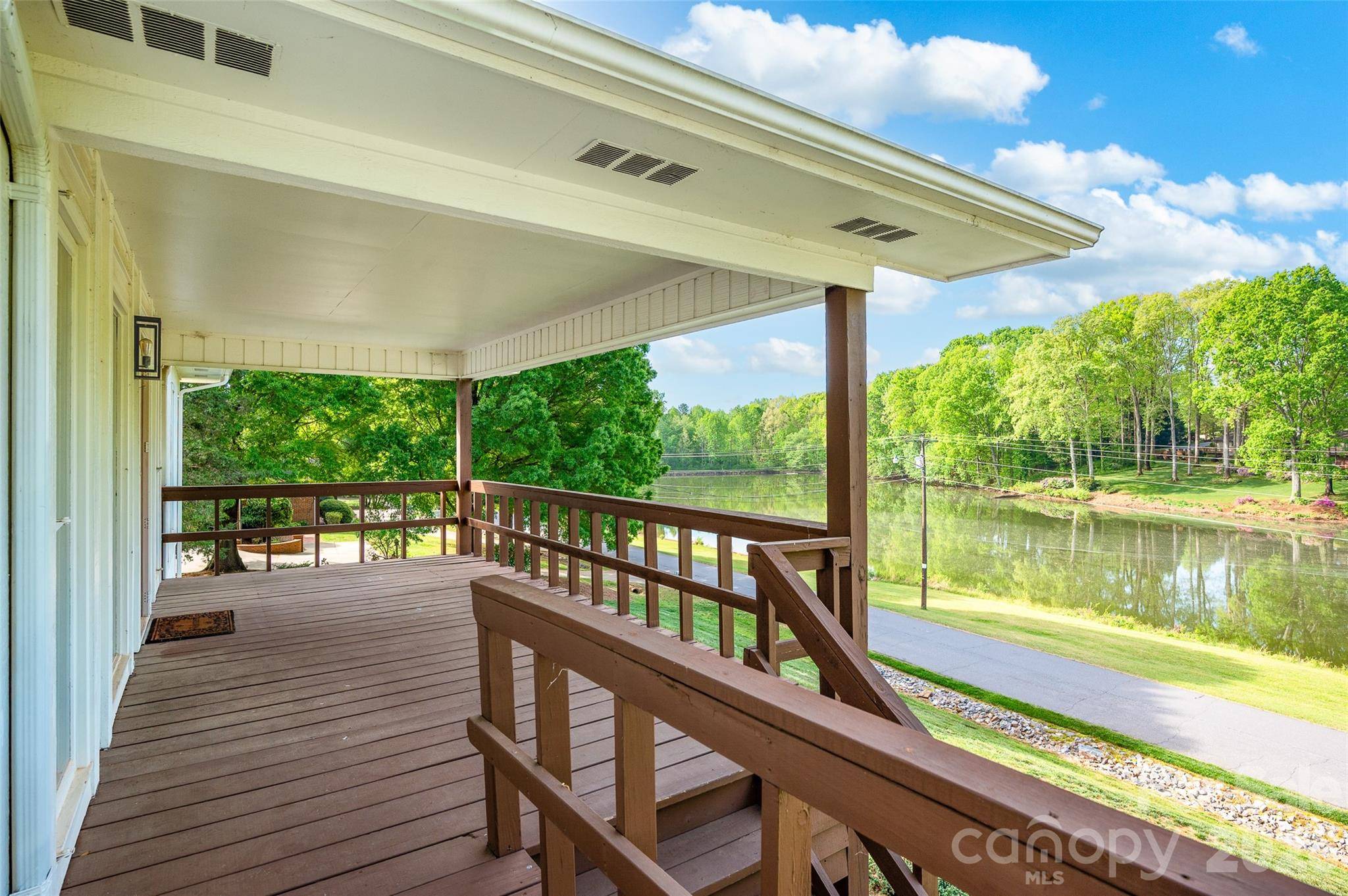 443 W Gleneagles RD, Statesville, NC 28625