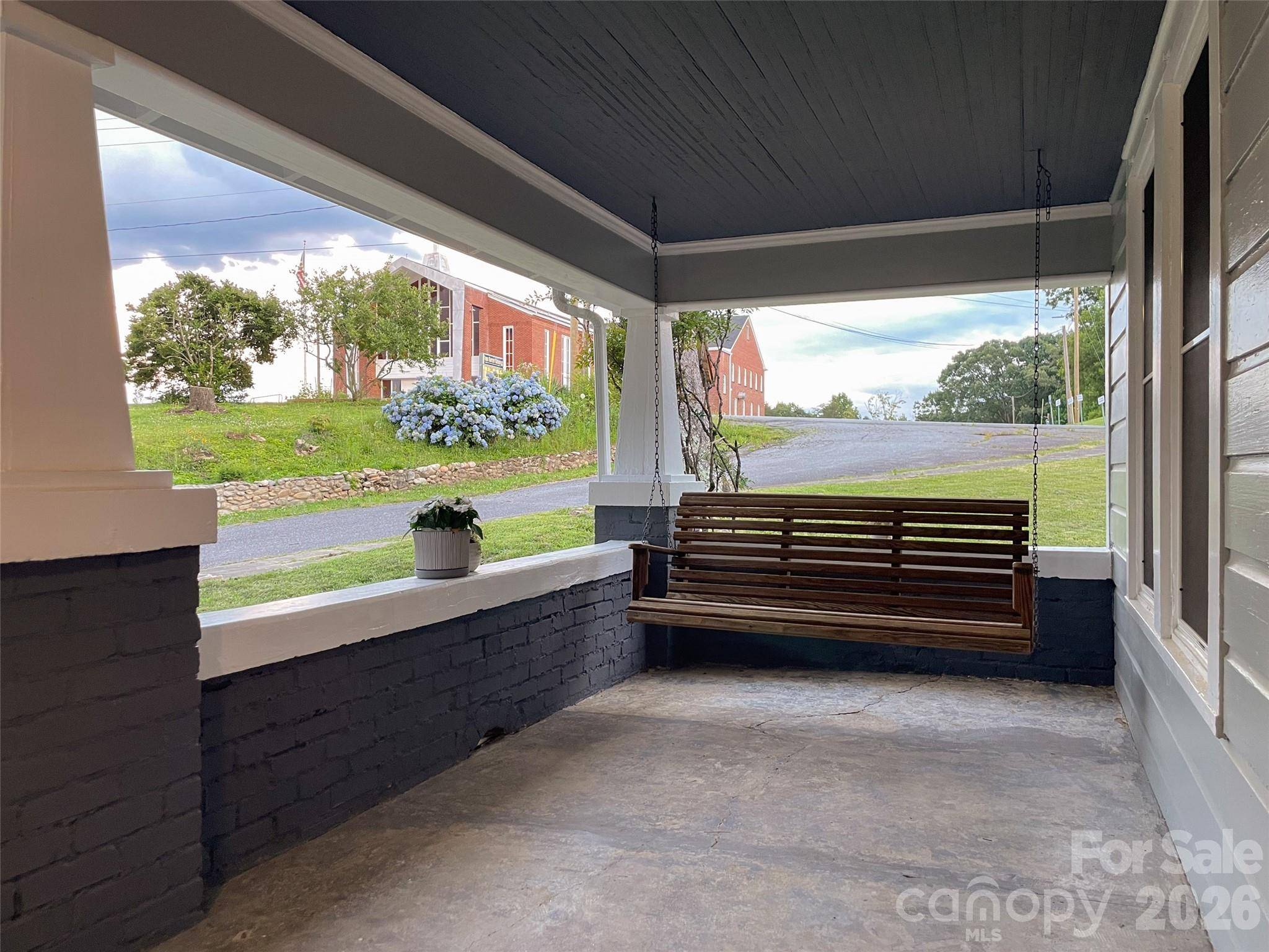 102 Cuthberson ST, Morganton, NC 28655