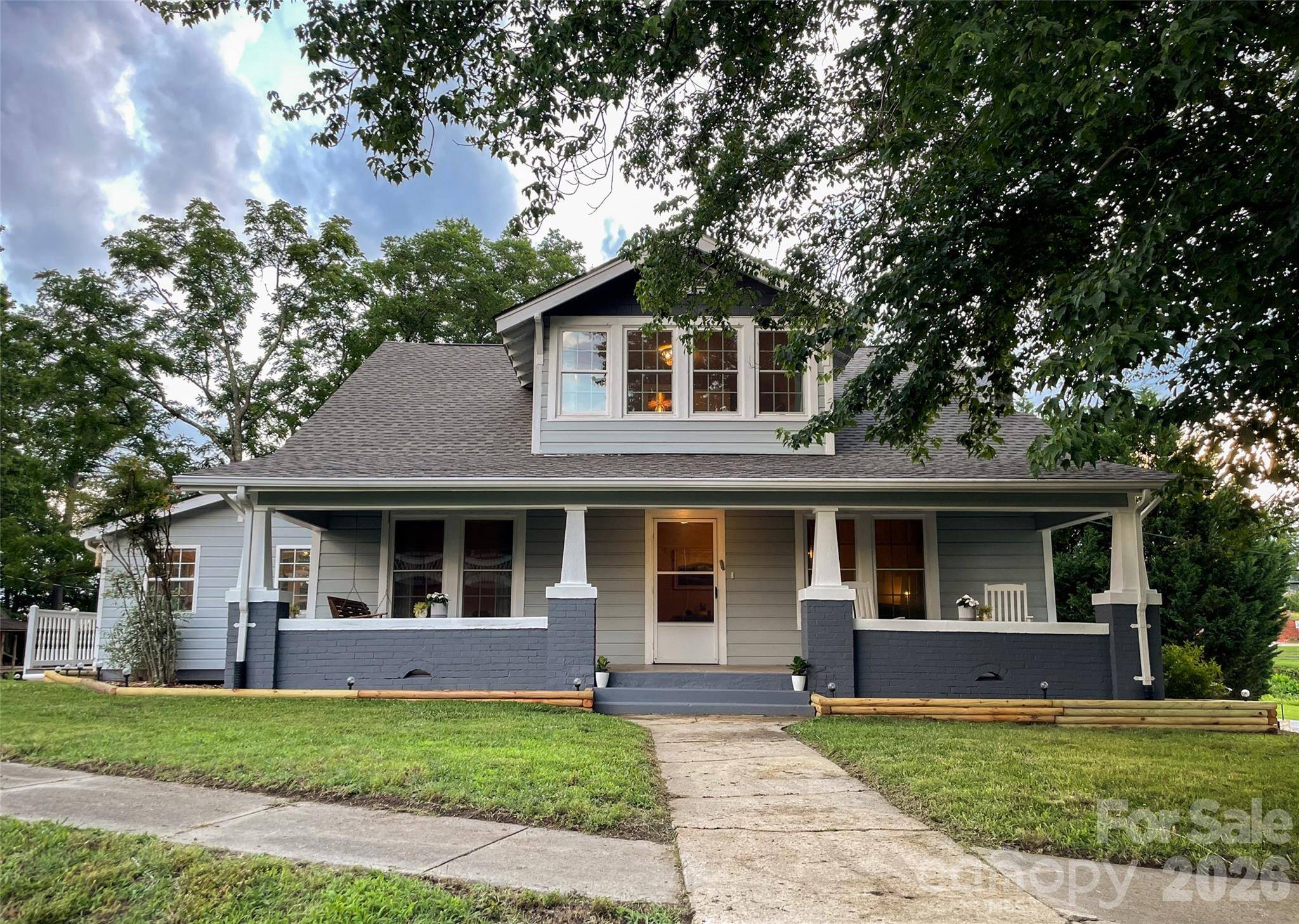102 Cuthberson ST, Morganton, NC 28655