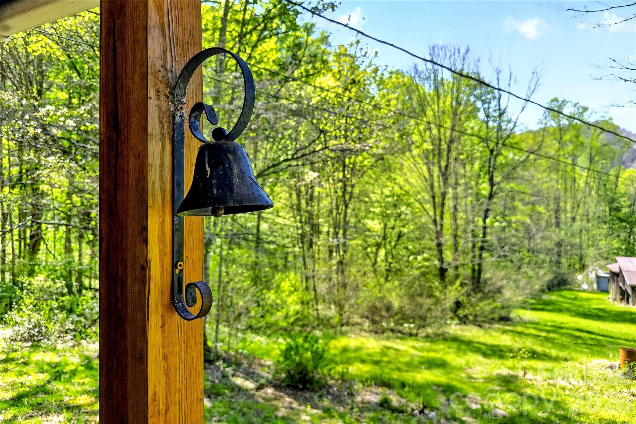 488 Cad Campbell RD, Bakersville, NC 28705
