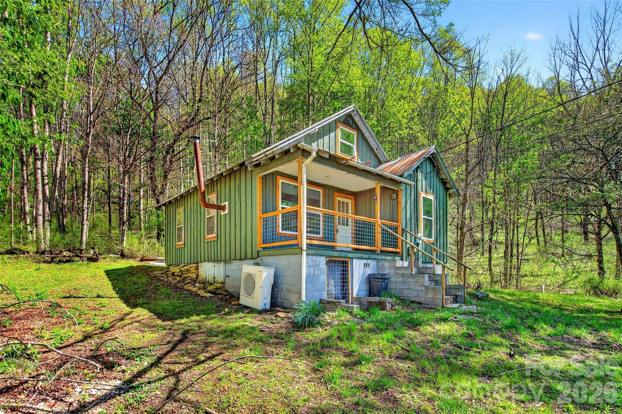 488 Cad Campbell RD, Bakersville, NC 28705