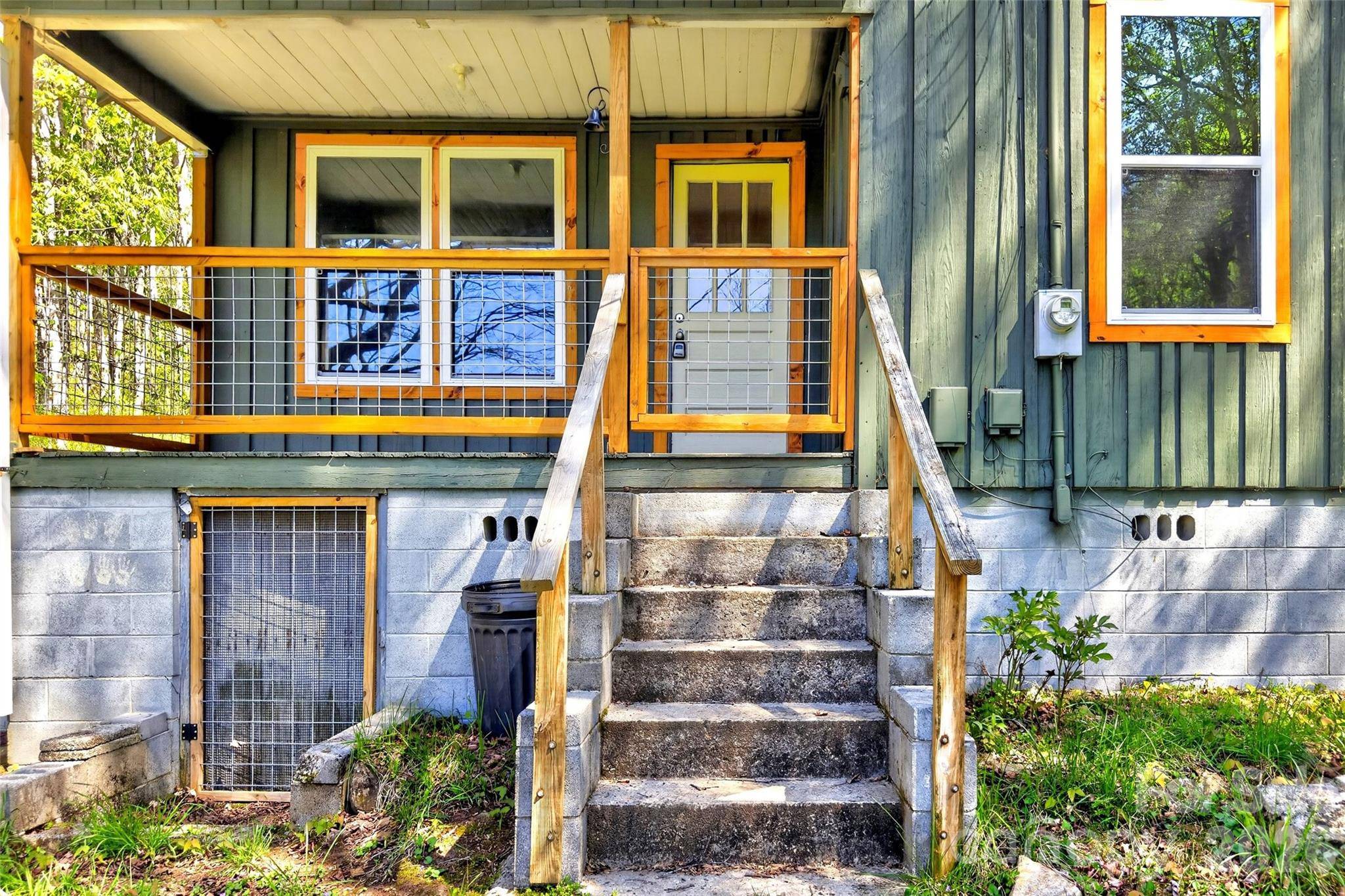 488 Cad Campbell RD, Bakersville, NC 28705