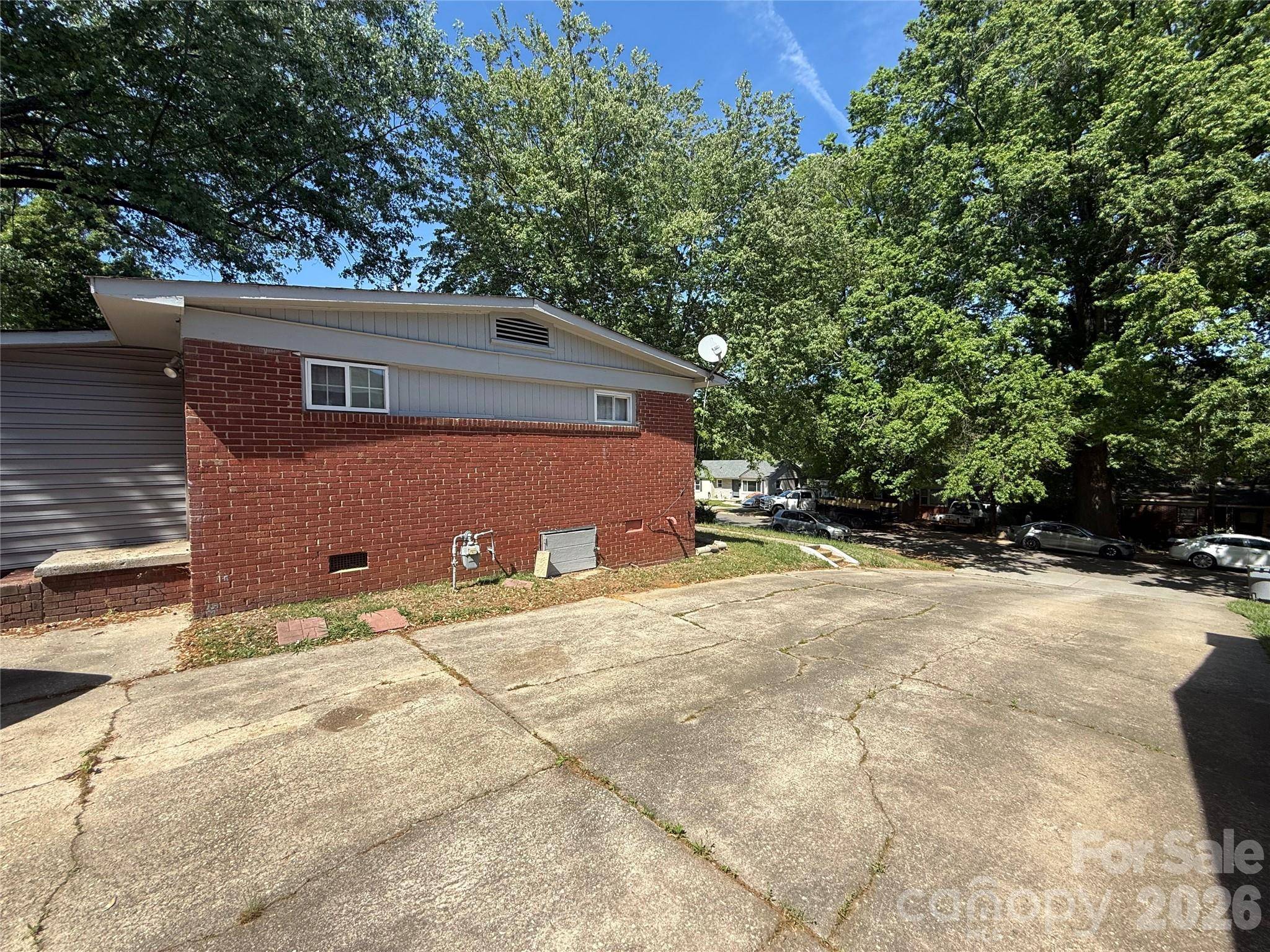 4147 Welling AVE, Charlotte, NC 28208
