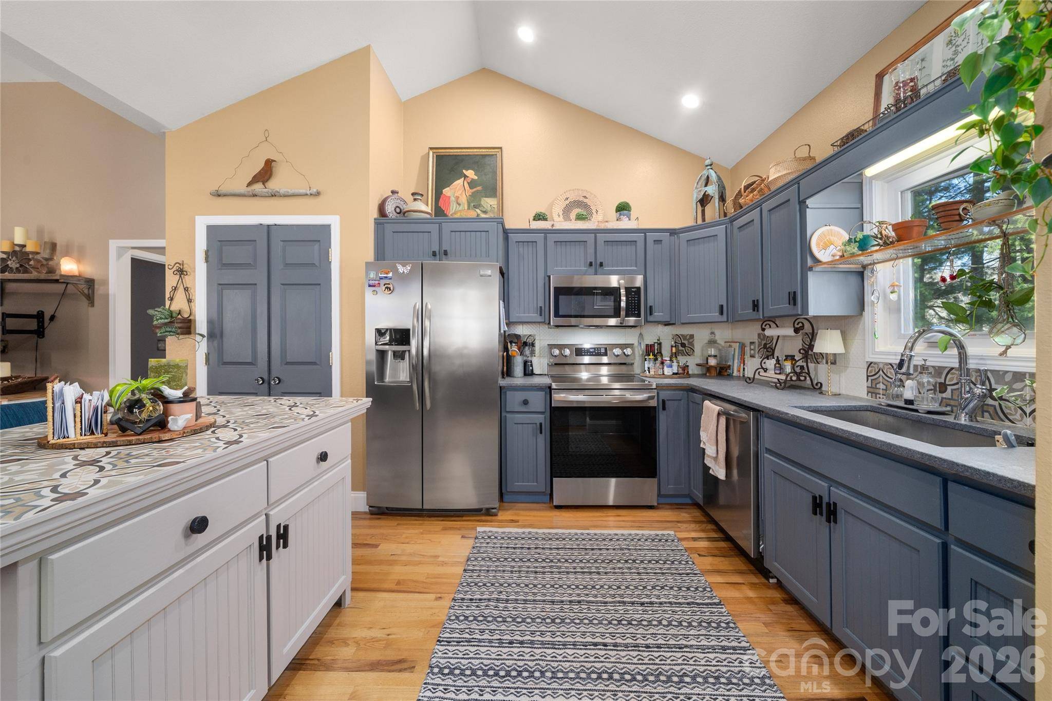 40 Whipoorwill WAY, Waynesville, NC 28786