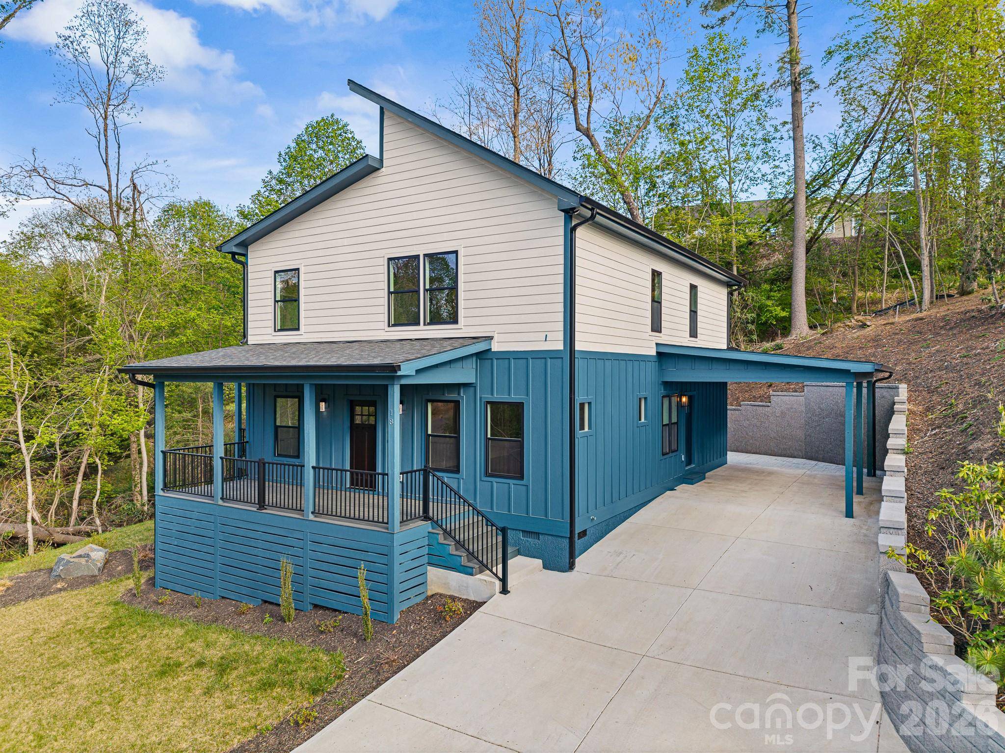 18 Winterhawk DR, Arden, NC 28704