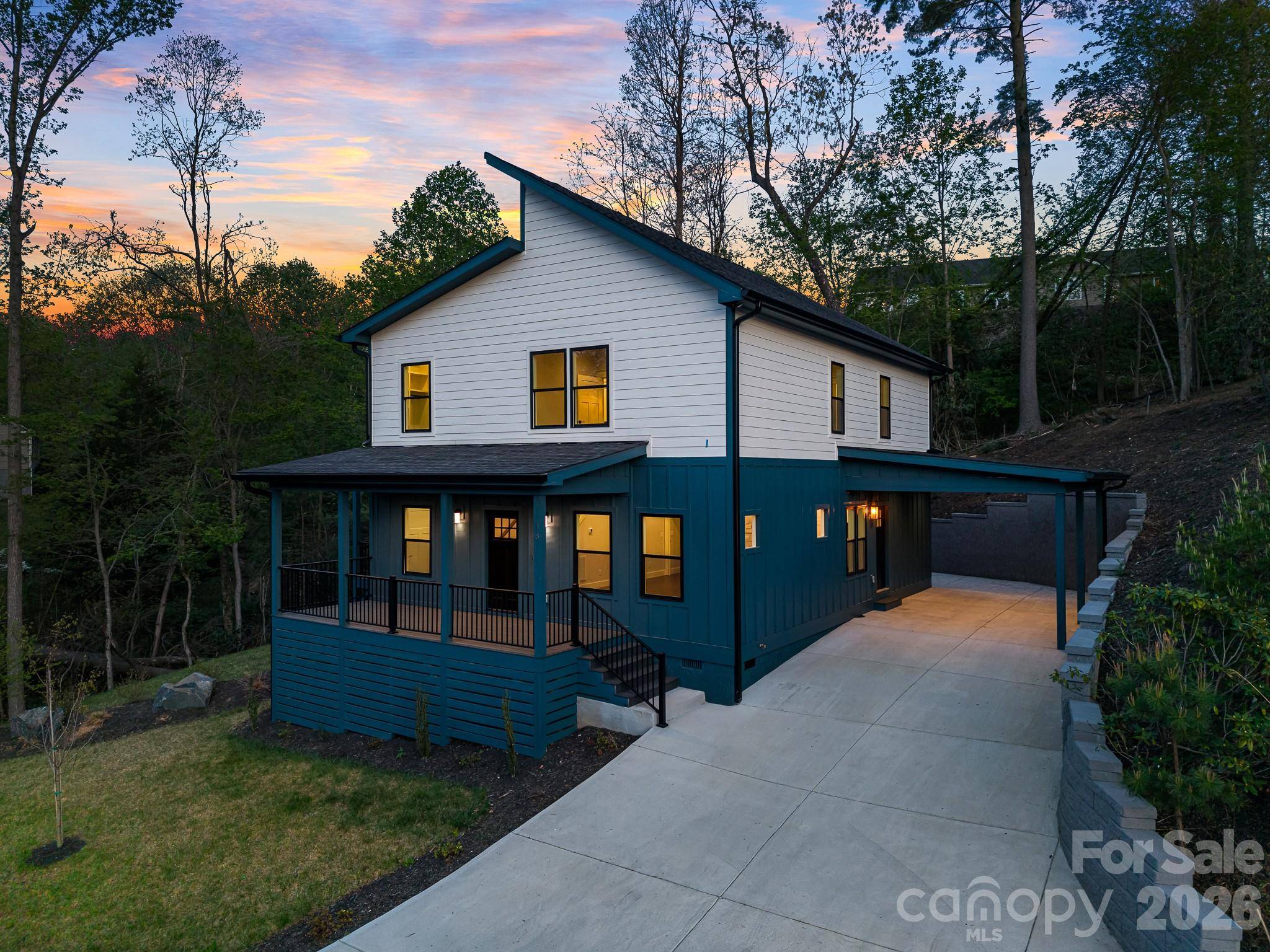 18 Winterhawk DR, Arden, NC 28704