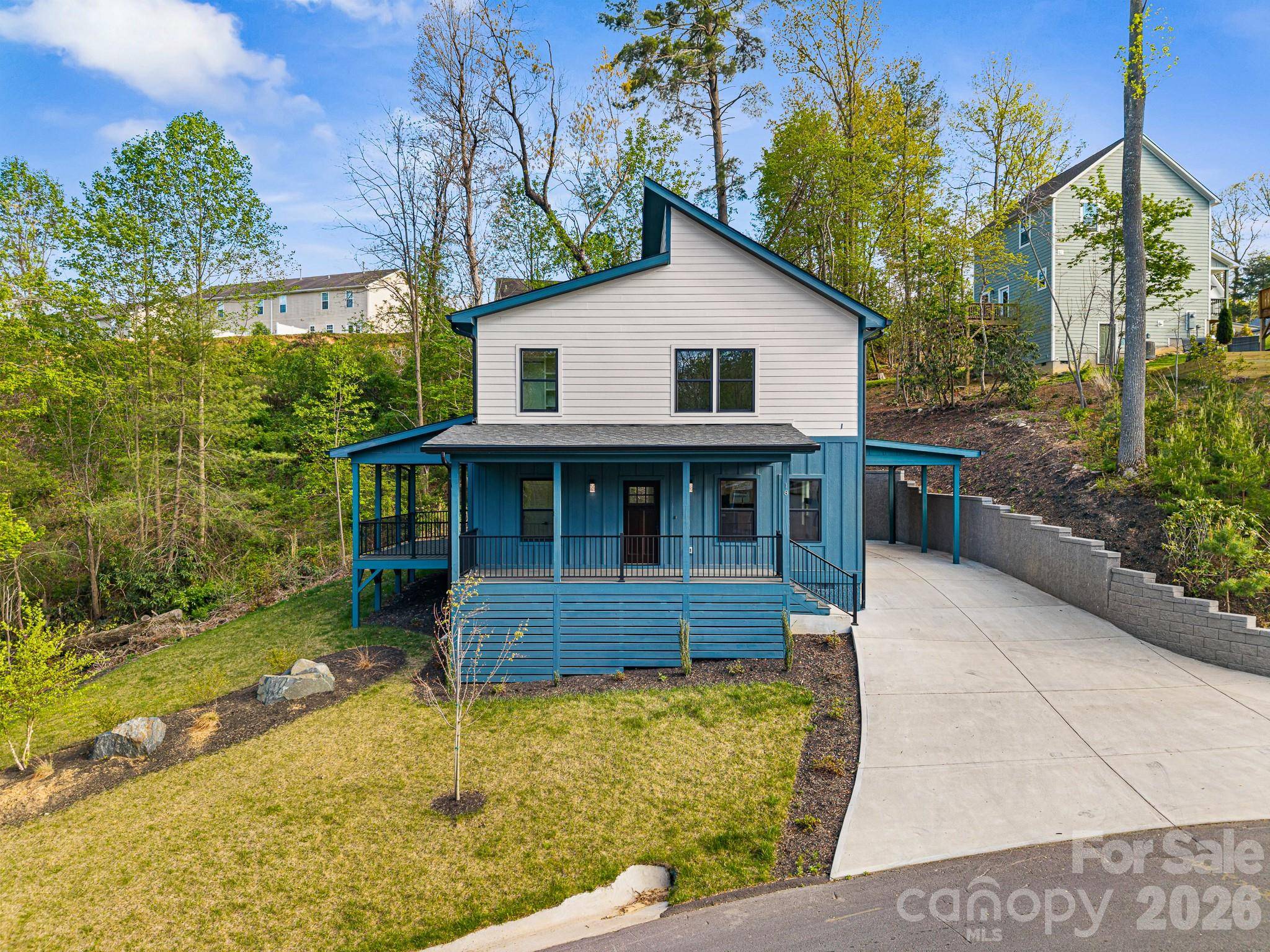 18 Winterhawk DR, Arden, NC 28704
