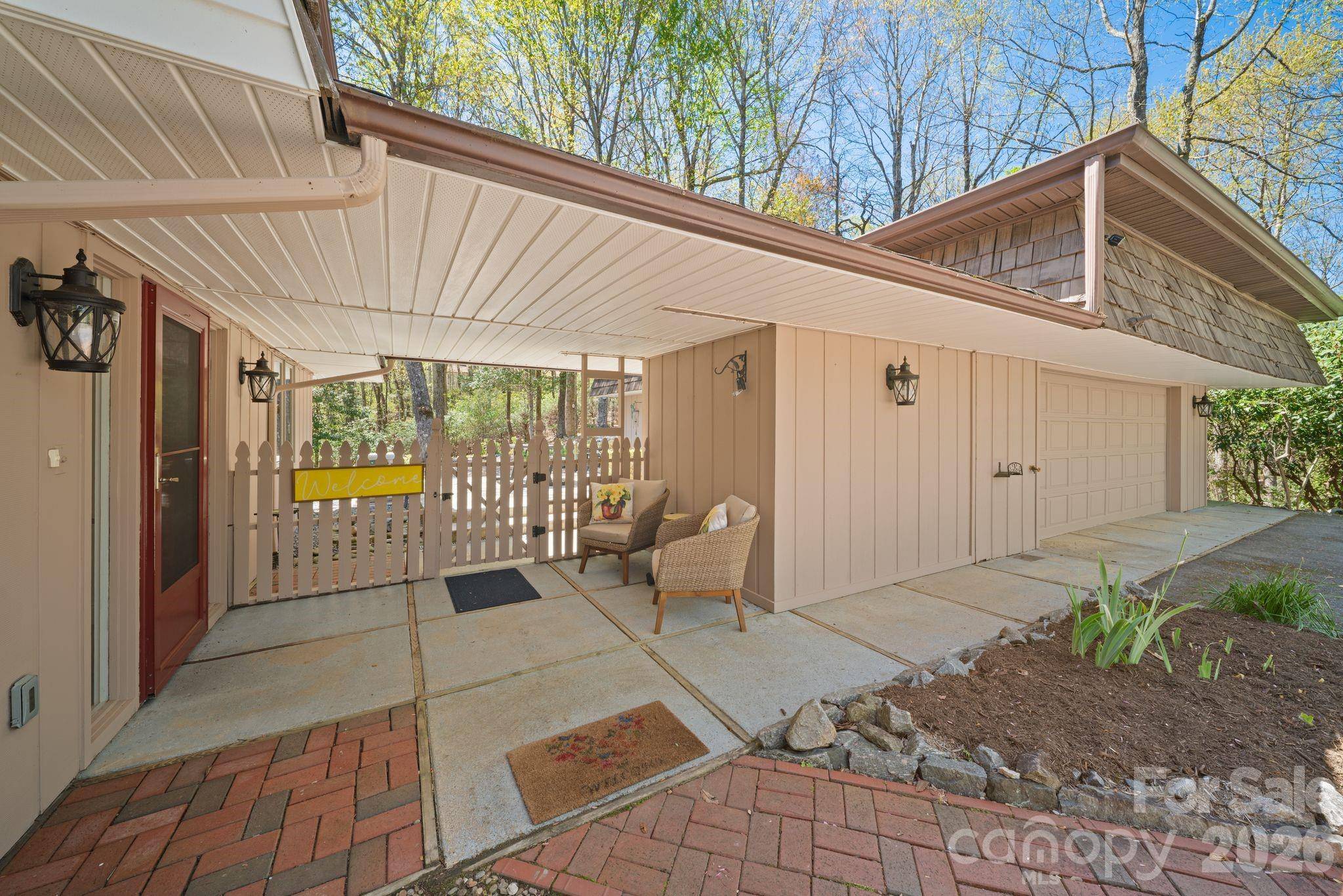 363 S Sequoyah LN, Brevard, NC 28712