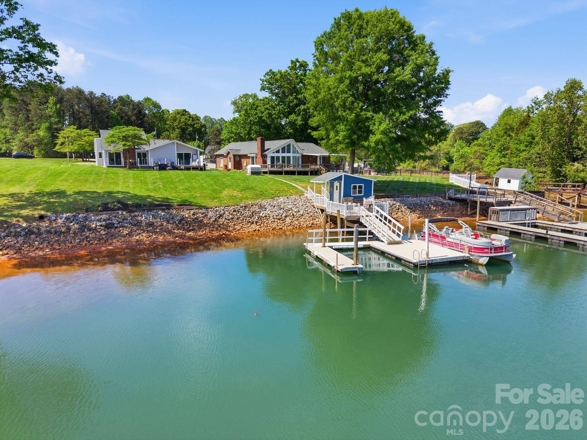 8029 Lucky Creek LN, Denver, NC 28037