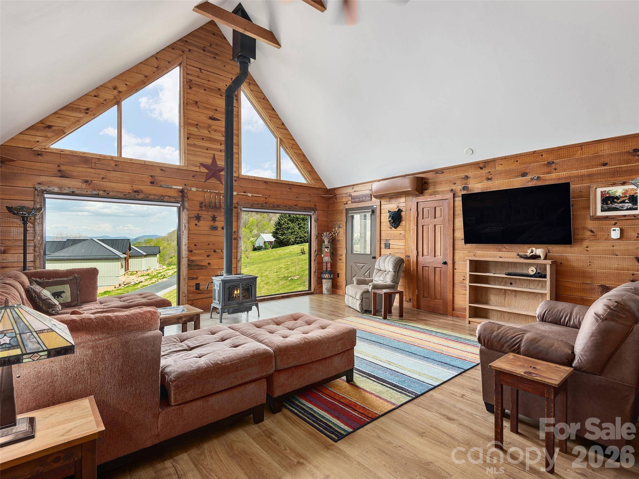 213 Rice DR, Waynesville, NC 28785