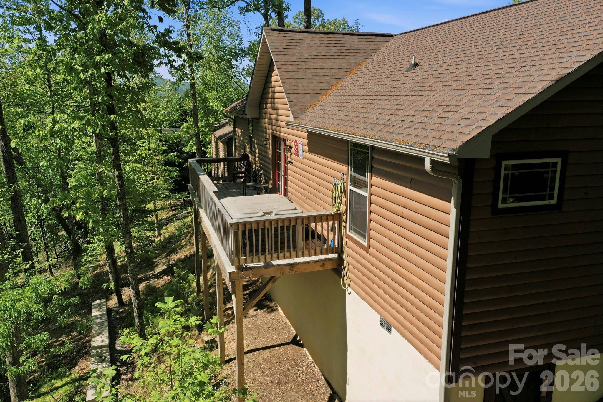 131 Pier Point DR, Lake Lure, NC 28746