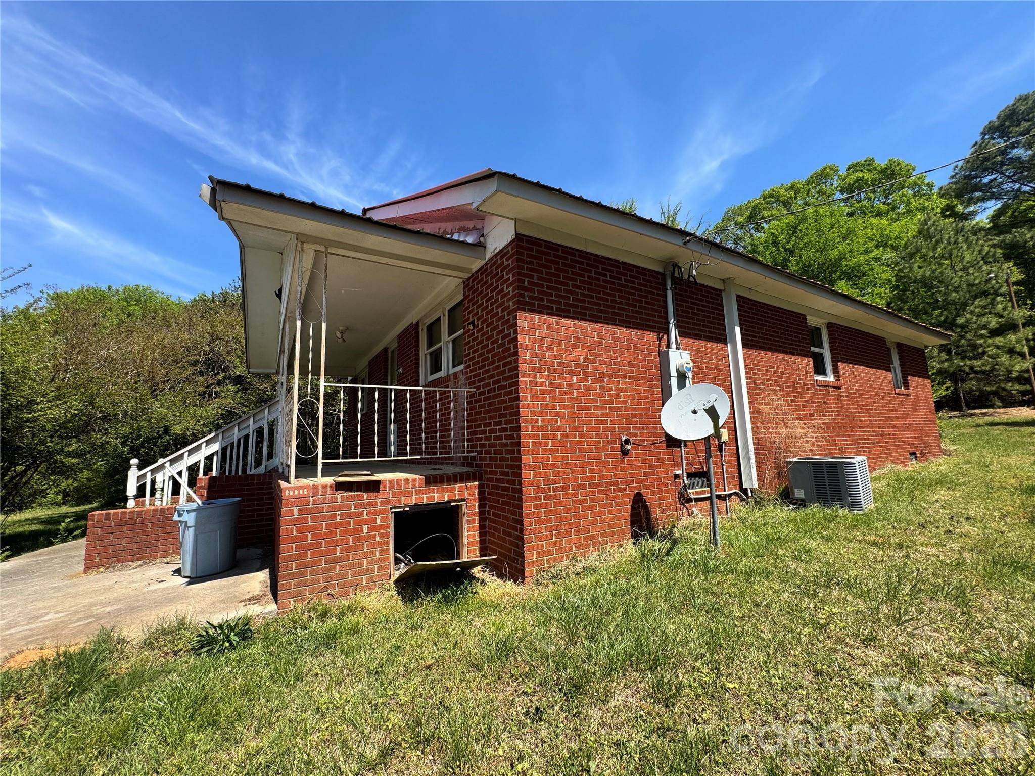 101 Ledbetter RD, Polkton, NC 28135