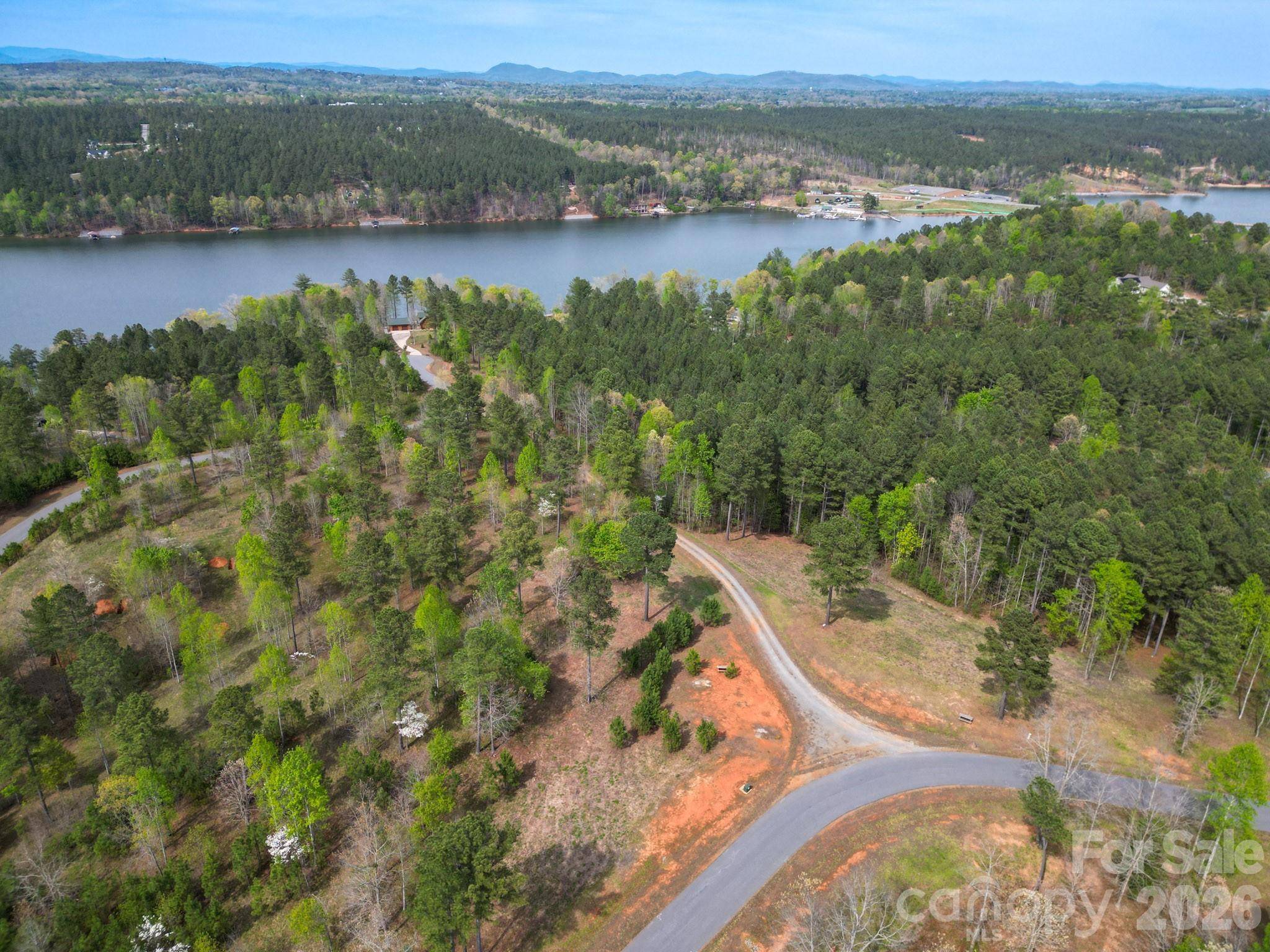 1997 Lake Vista DR NE, Valdese, NC 28690