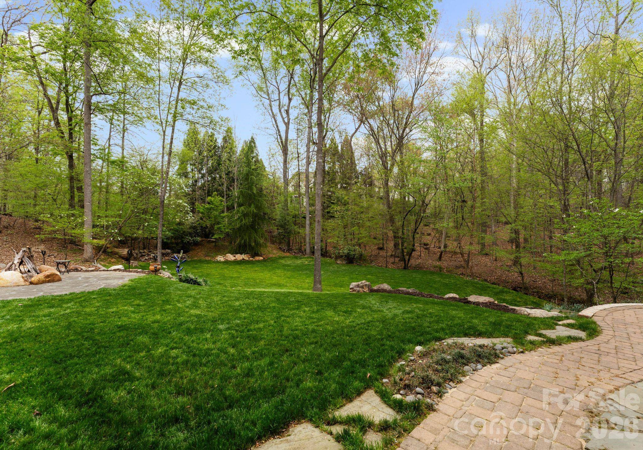 1514 Elmsford LN, Matthews, NC 28105