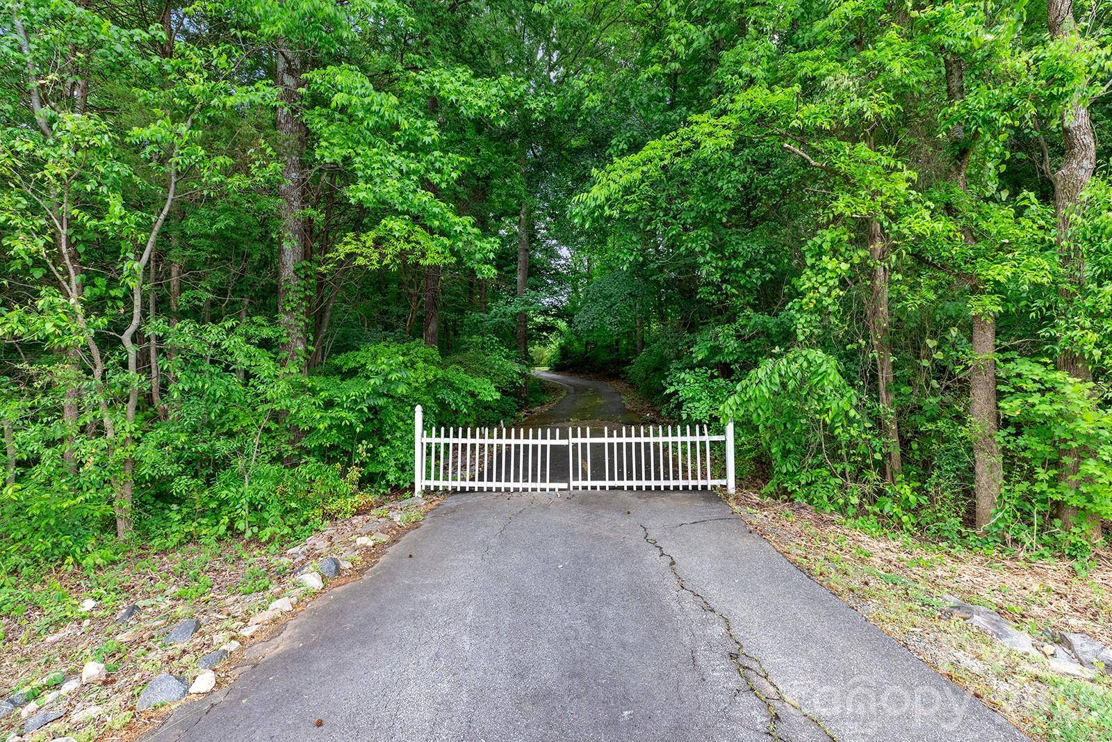 425 Mimosa ST, Cleveland, NC 27013