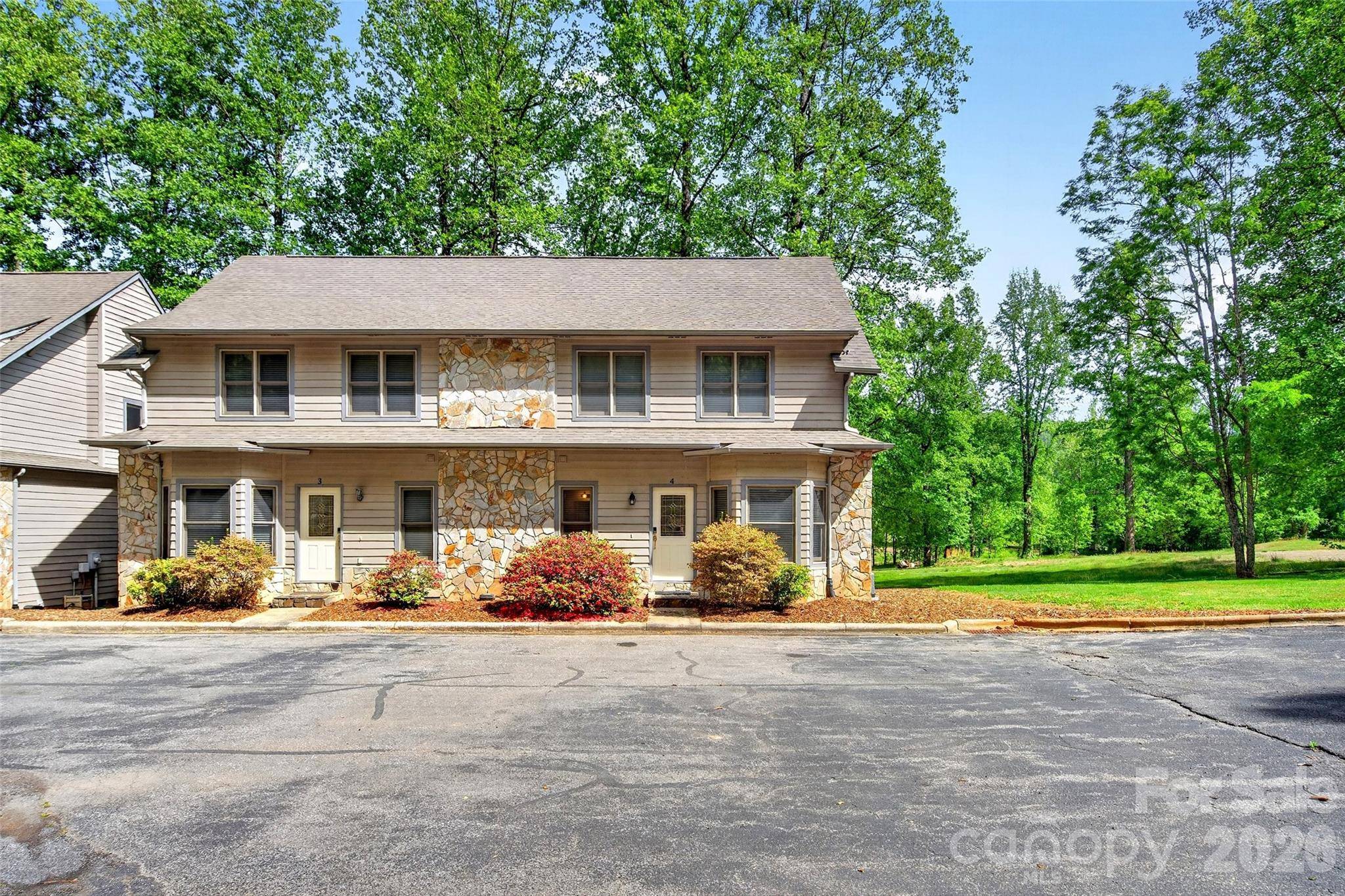 307 Blue Ridge DR S #4, Marion, NC 28752
