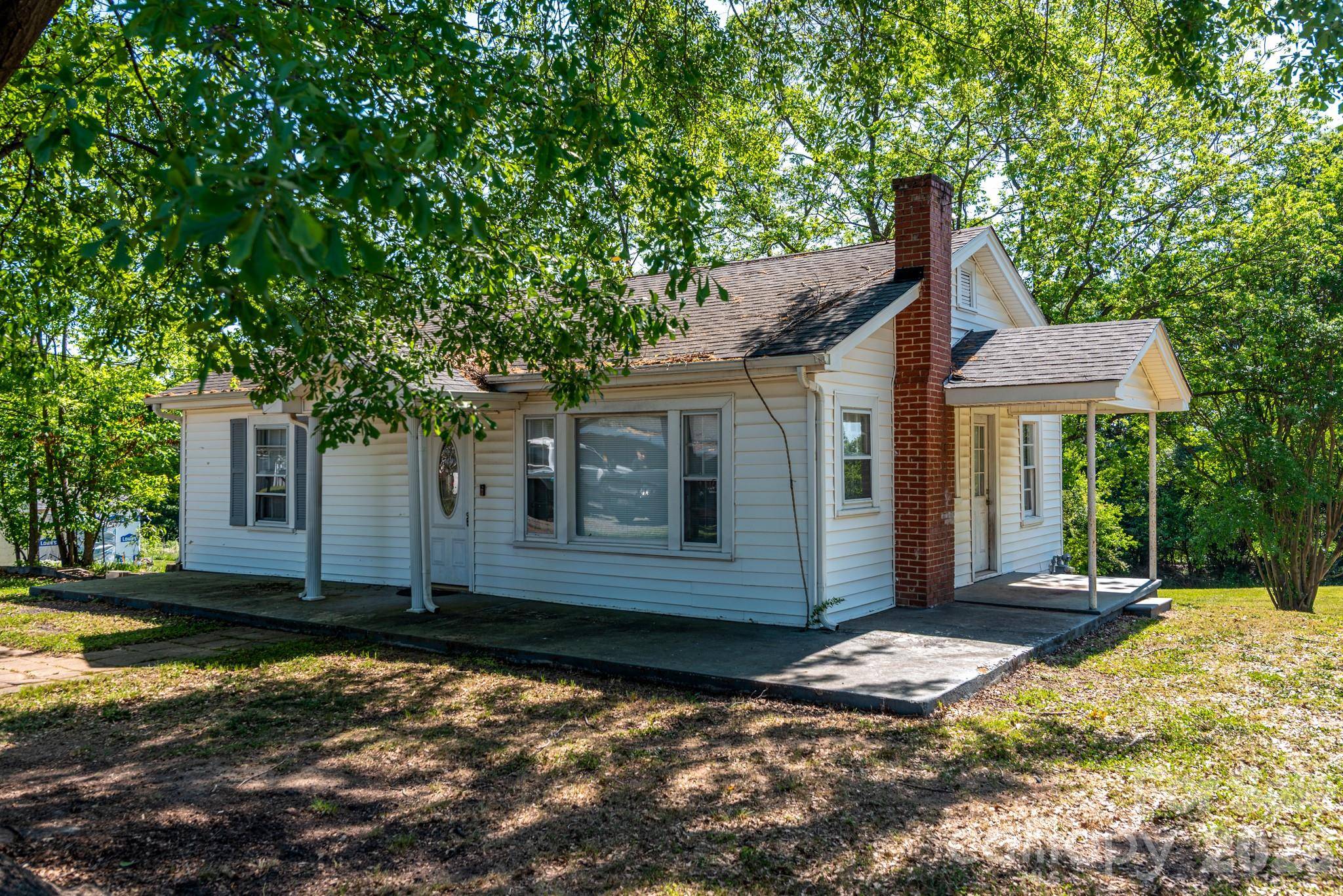 109 Hillcrest DR, Bessemer City, NC 28016