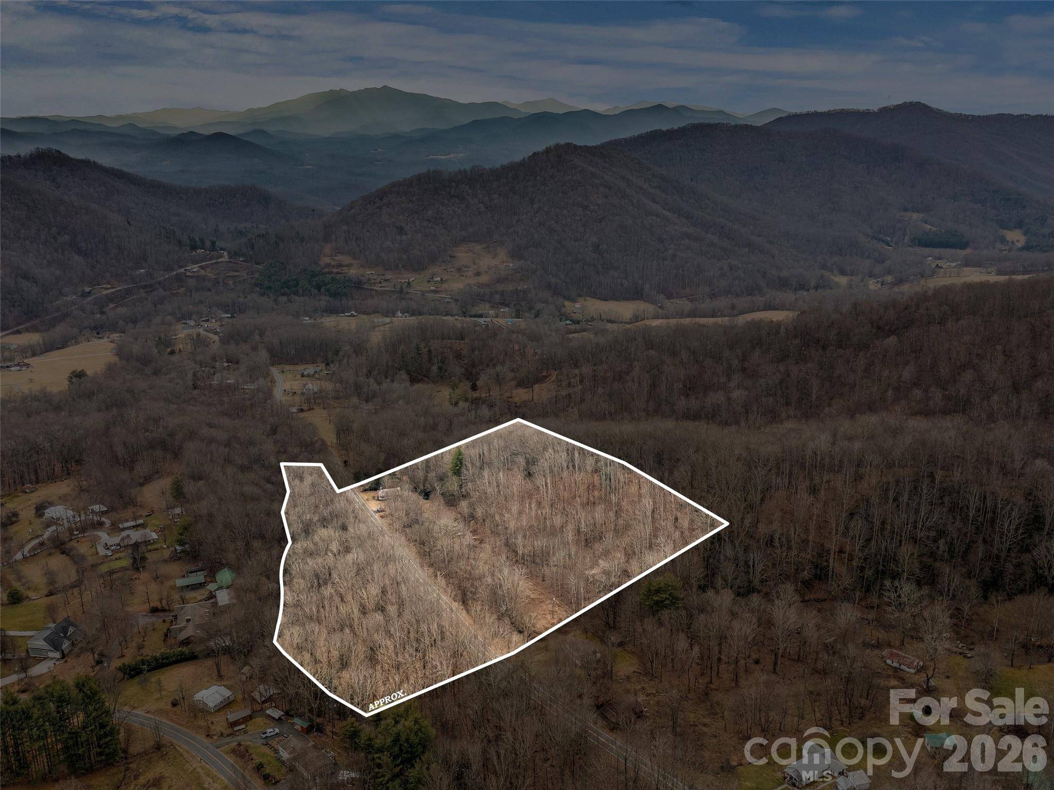 625 Cook Town RD, Bakersville, NC 28705