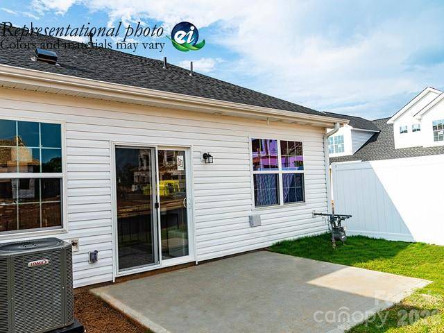 8140 McGarry TRL #200, Charlotte, NC 28214