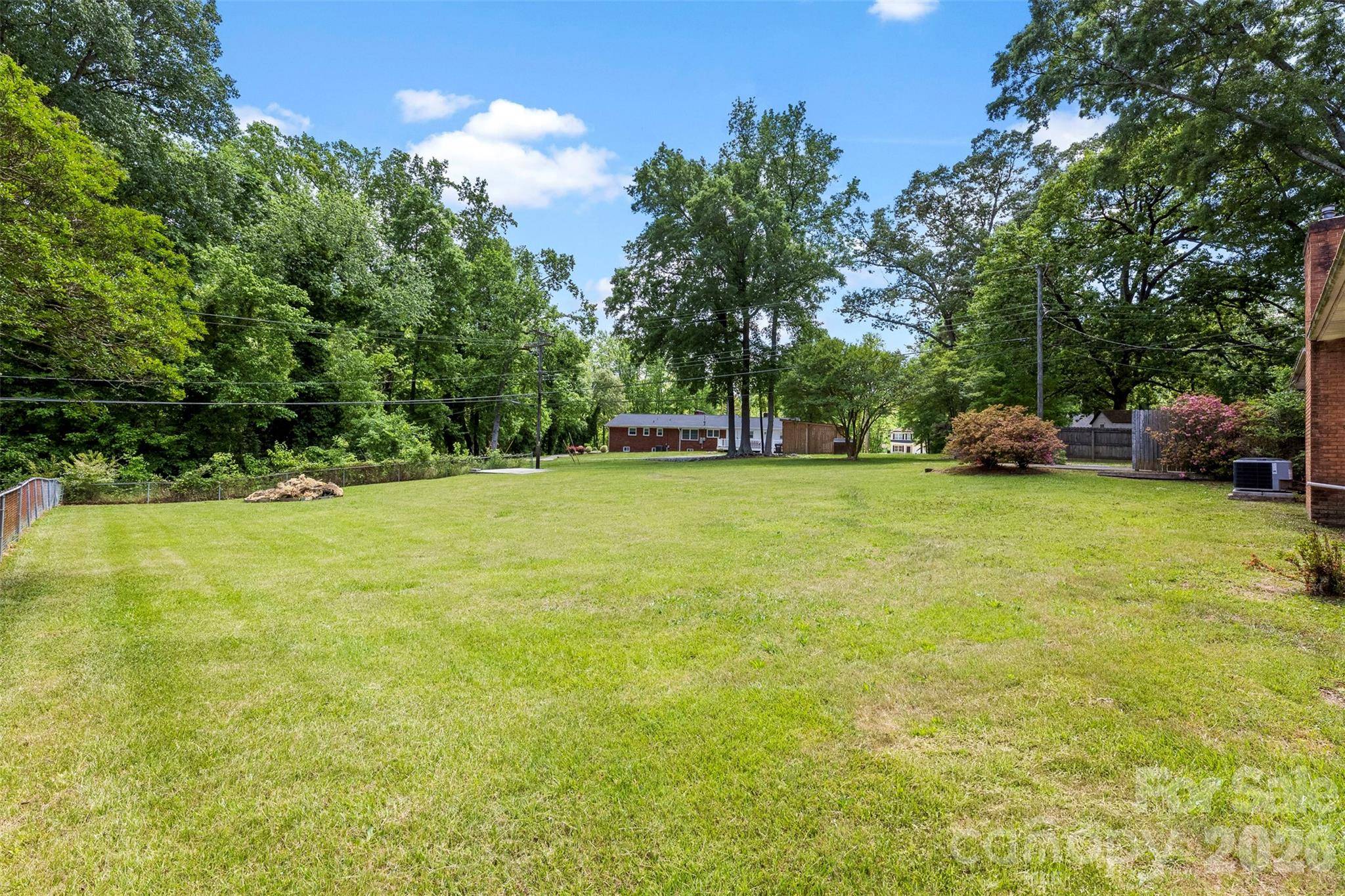 8315 Westbourne DR, Charlotte, NC 28216