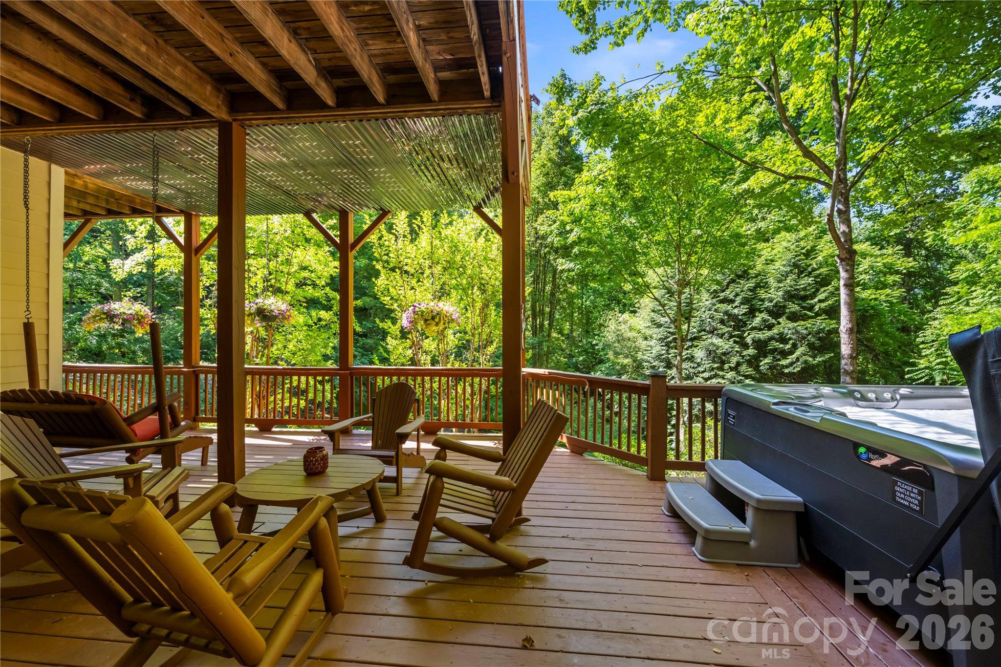 128 Churchill Downs DR, Fairview, NC 28730