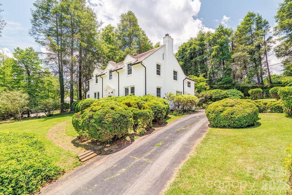 88 Bear Creek RD, Asheville, NC 28806
