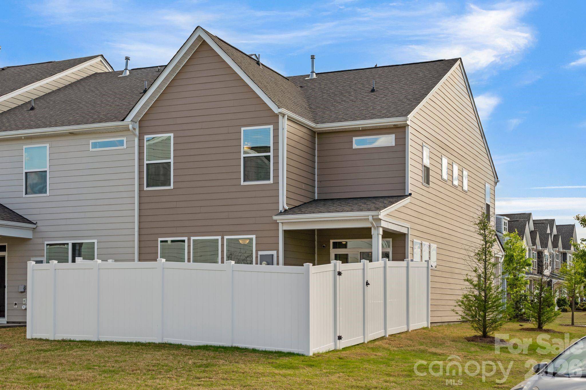 6211 Nandina DR, Harrisburg, NC 28075