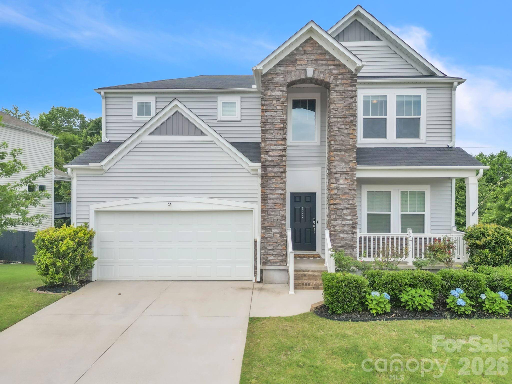 456 Jones Peak DR, Simpsonville, SC 29681