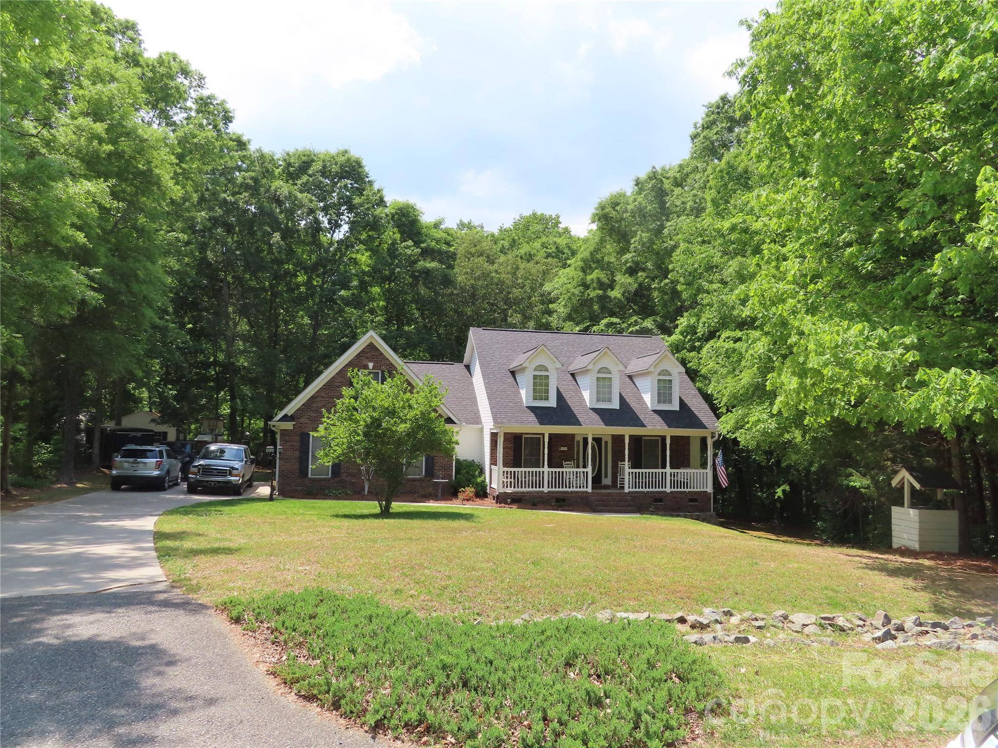 300 Tradewinds LN, York, SC 29745