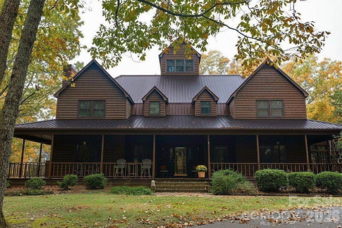 300 Cottonstone LN, Troy, NC 27371