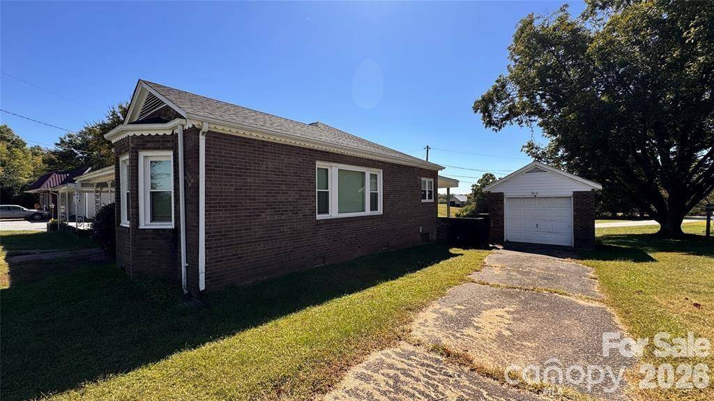 8170 NC 90 HWY E, Stony Point, NC 28678