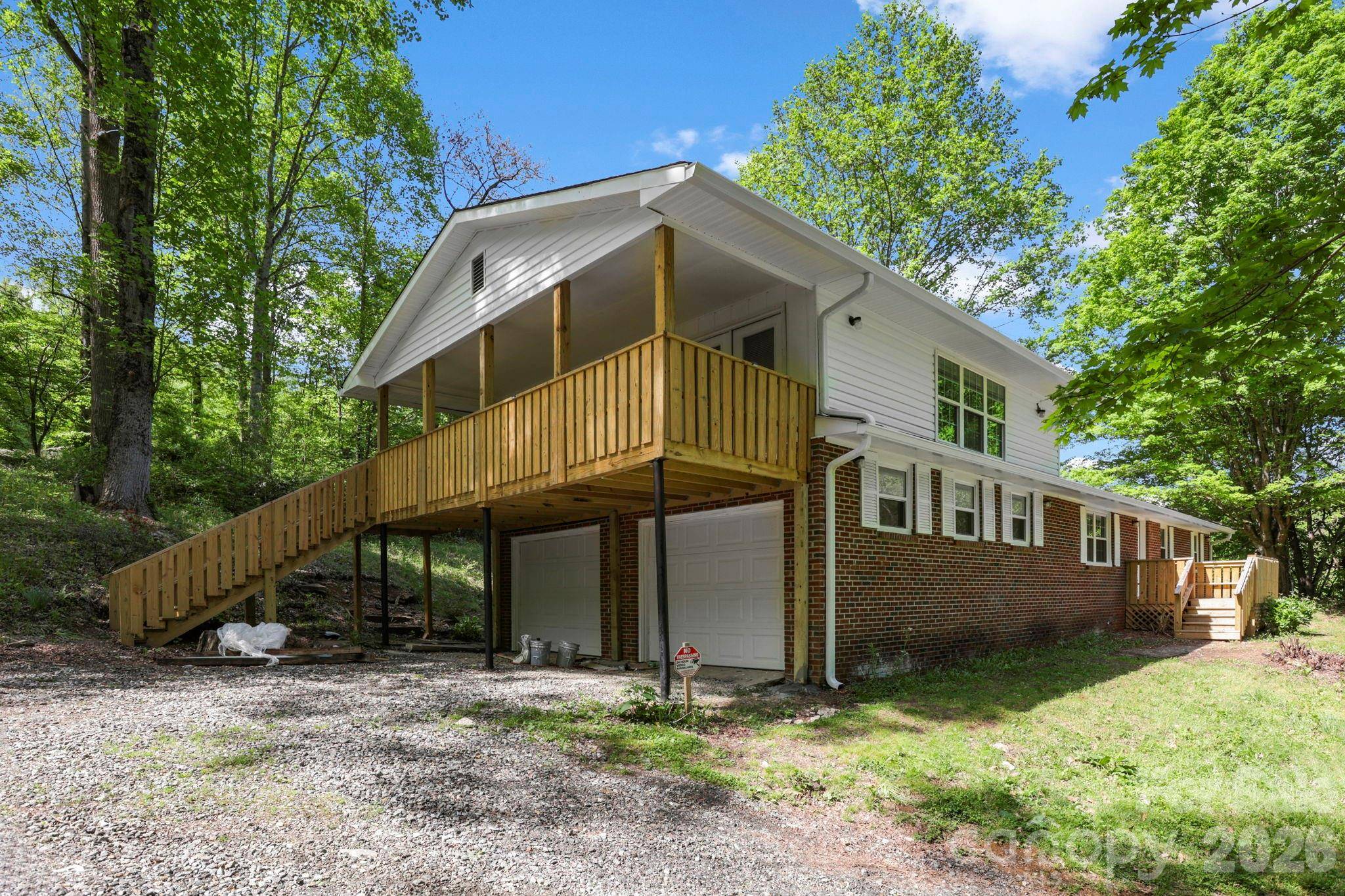 1007 N Fork RD, Barnardsville, NC 28709
