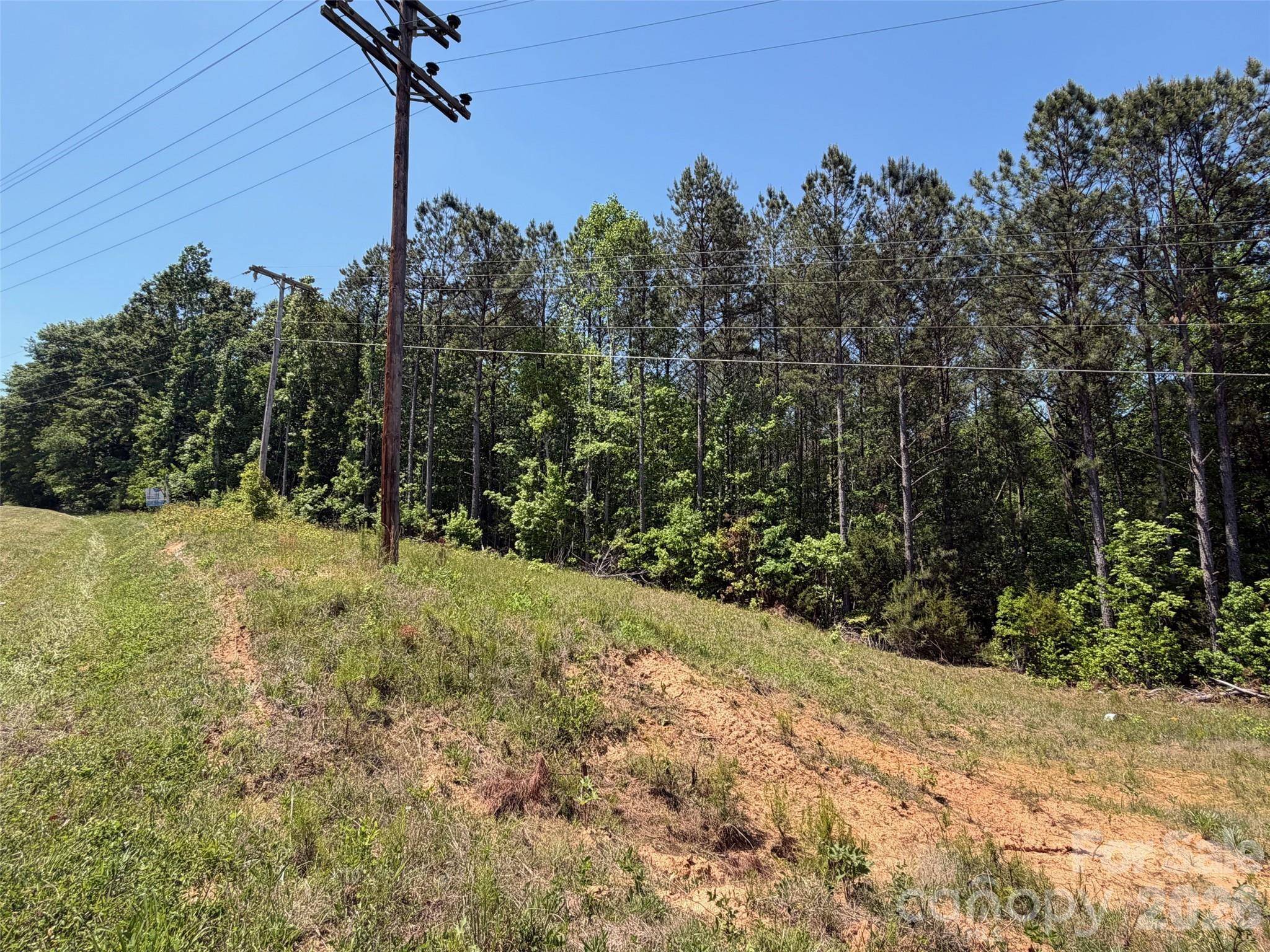 8 AC Lockhart HWY, Union, SC 29379