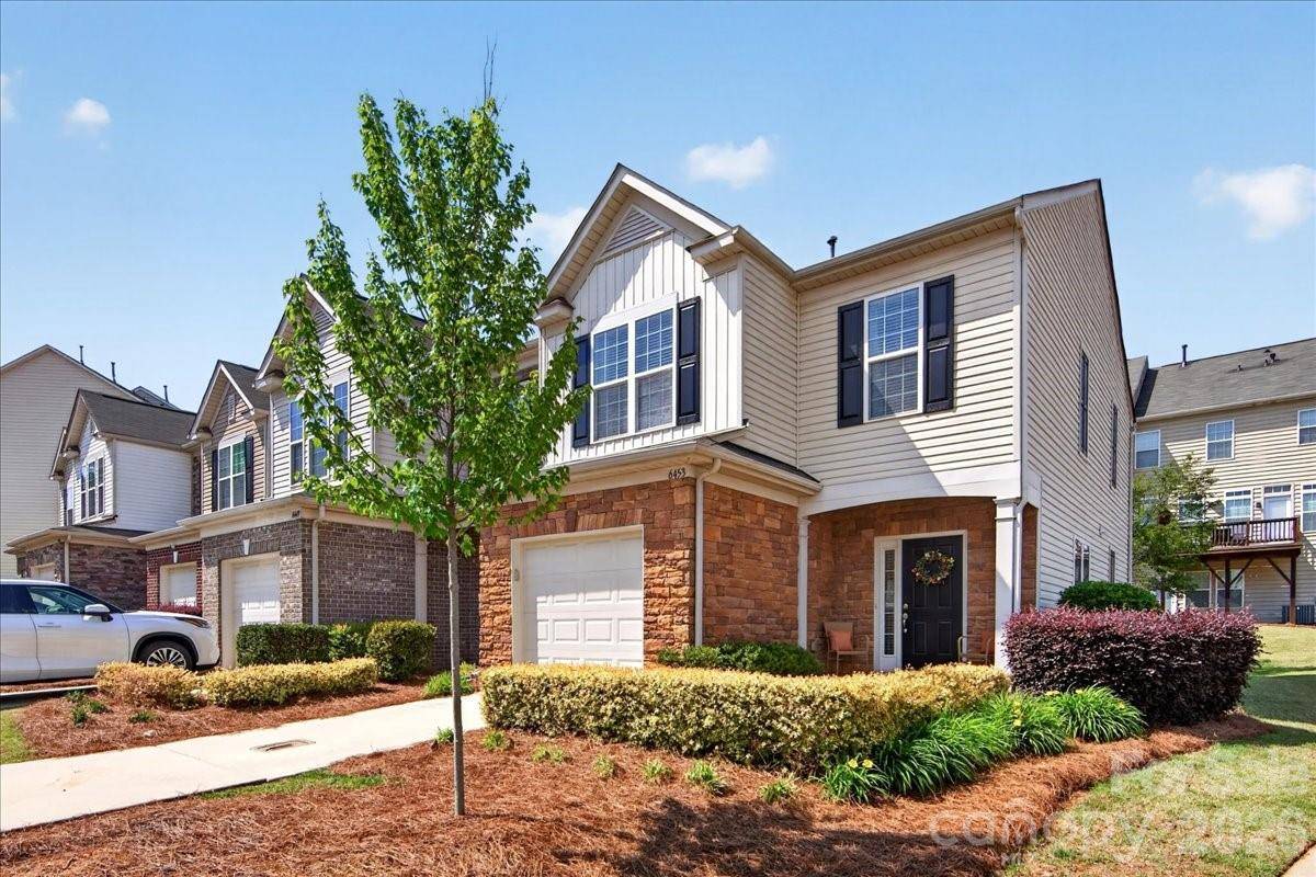 6453 Silver Star LN, Charlotte, NC 28210