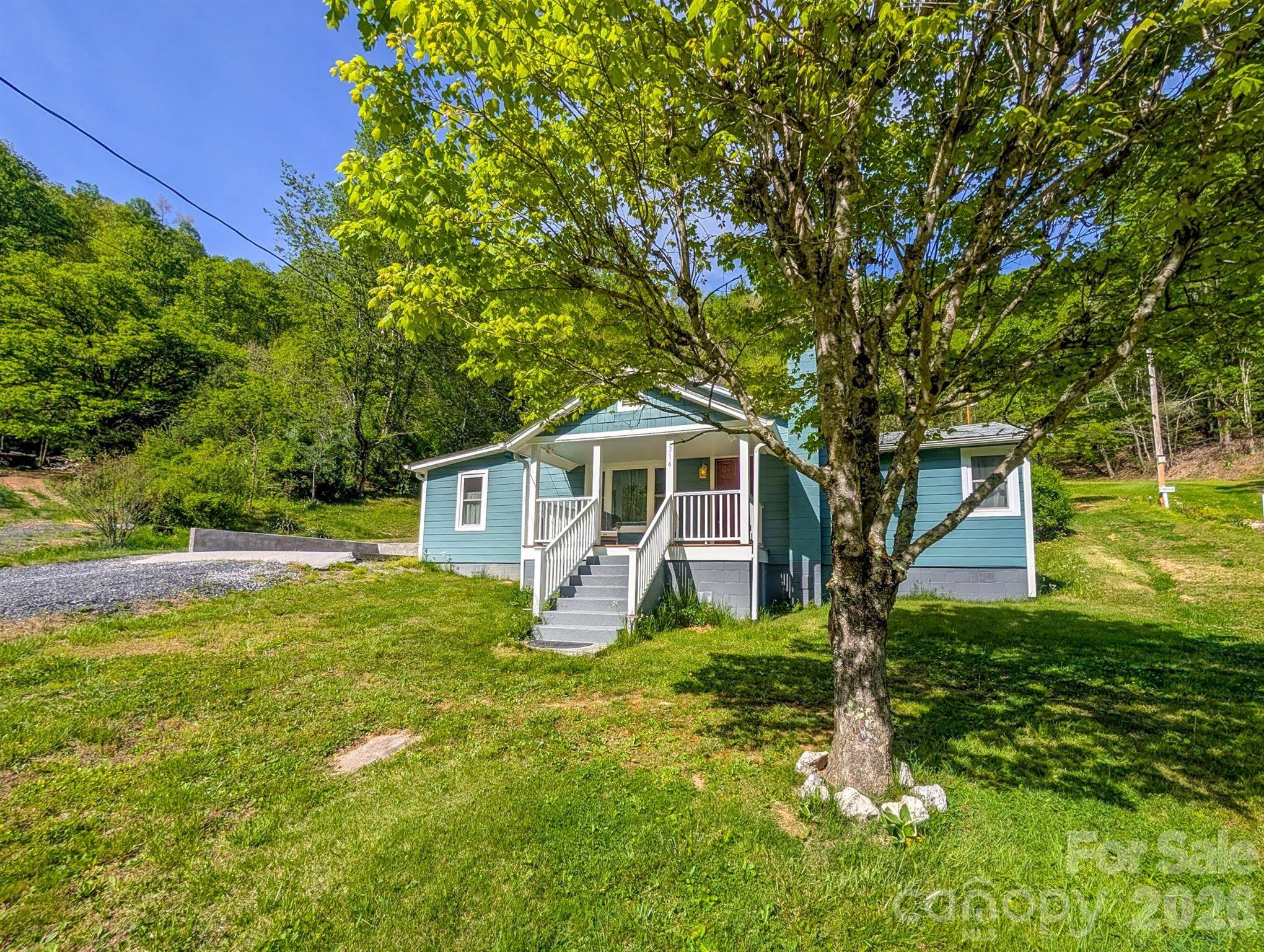 314 Byrd Creek RD, Green Mountain, NC 28740
