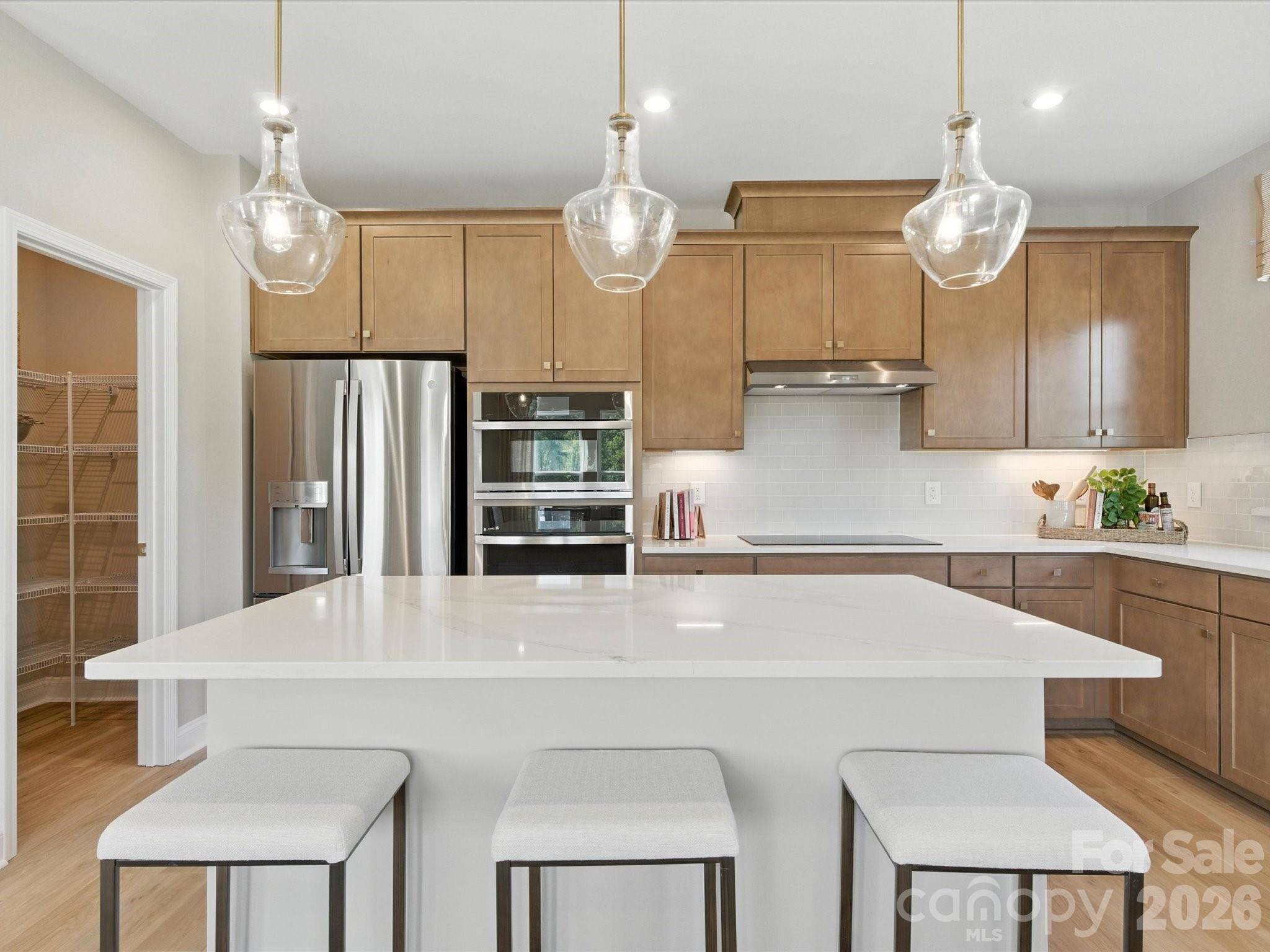 8328 Discovery LN, Charlotte, NC 28216