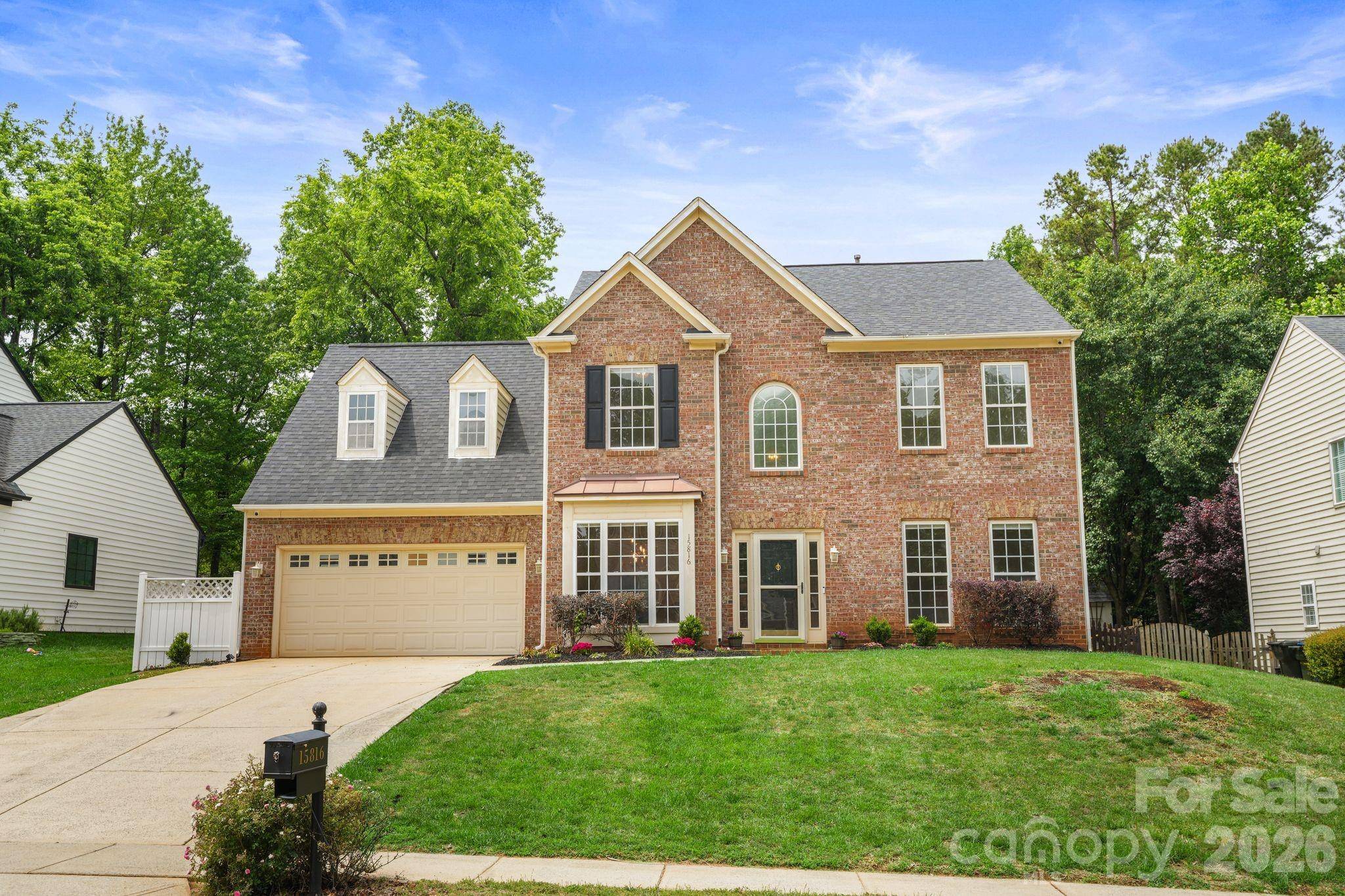 15816 Gathering Oaks DR, Huntersville, NC 28078